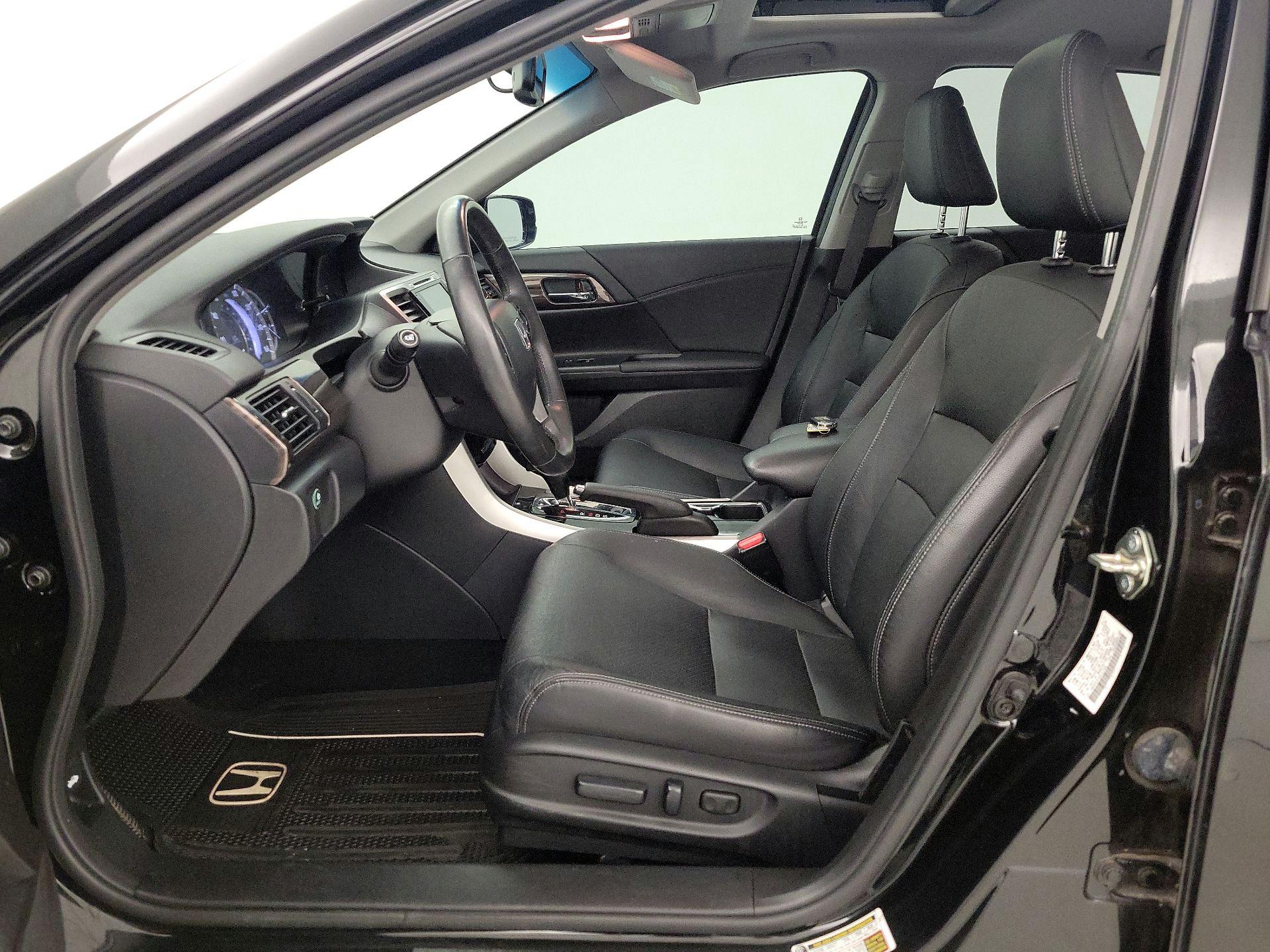 Thumbnail: 2017 Honda Accord - 11