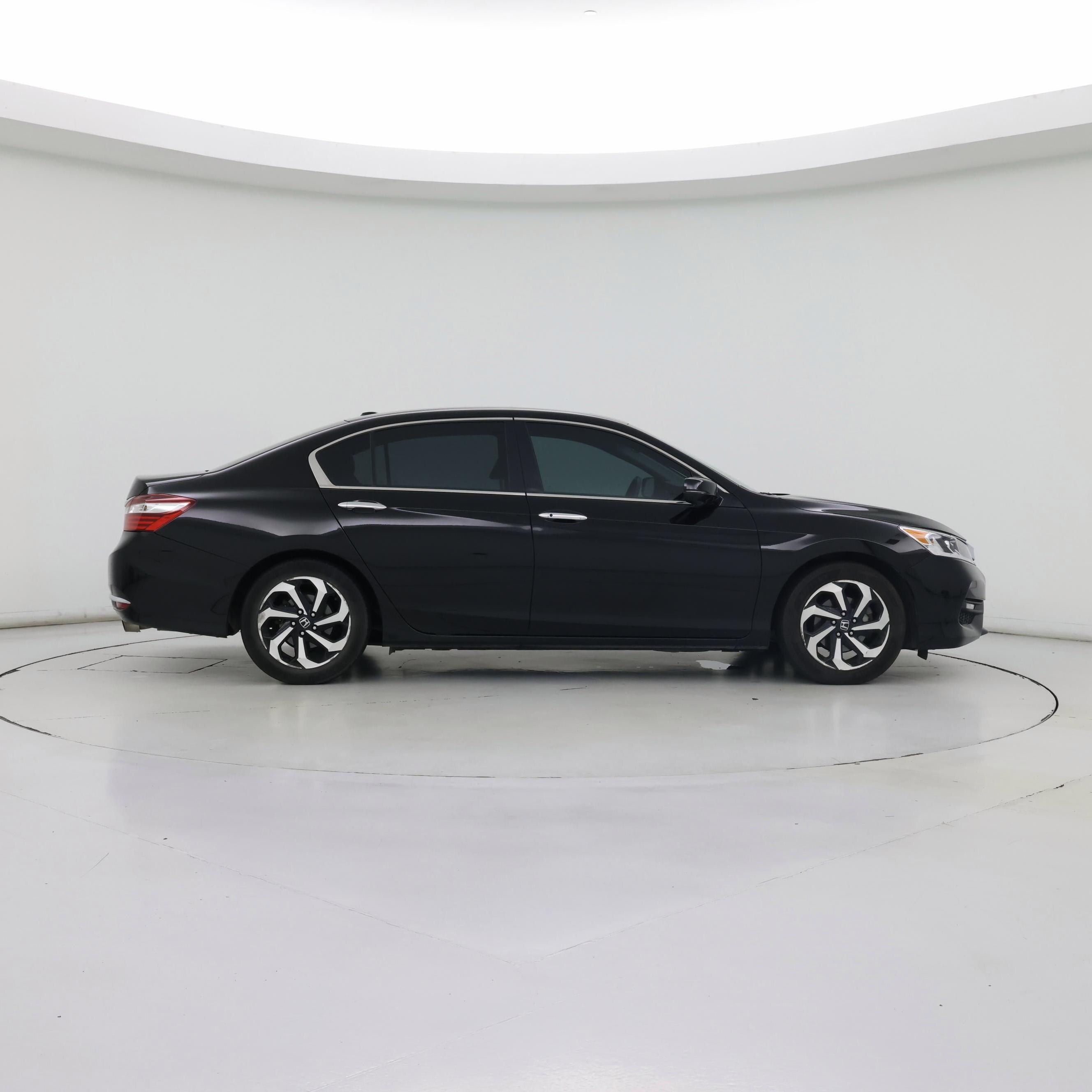 Thumbnail: 2017 Honda Accord - 7