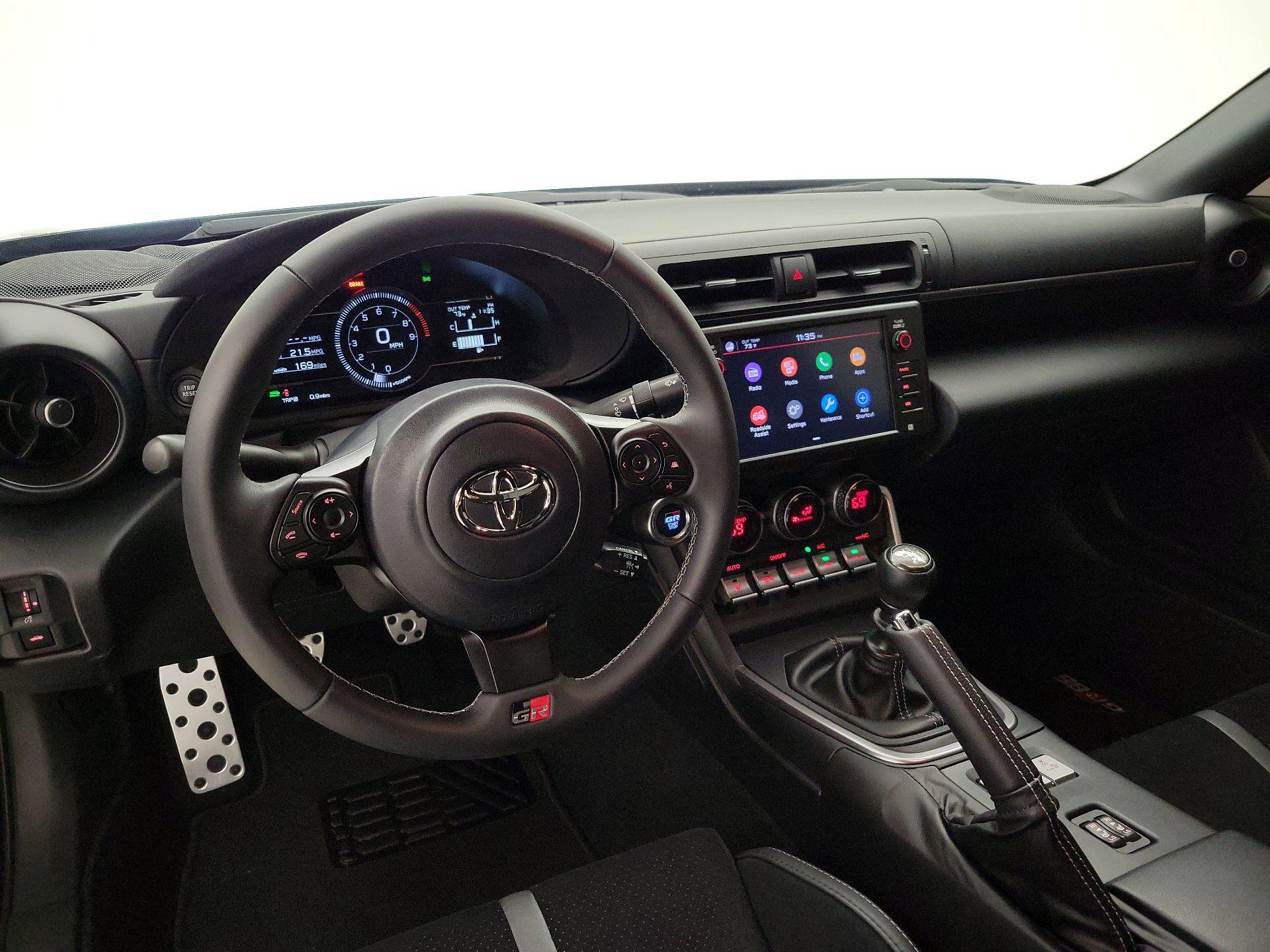 Thumbnail: 2025 Toyota GR86 - 9