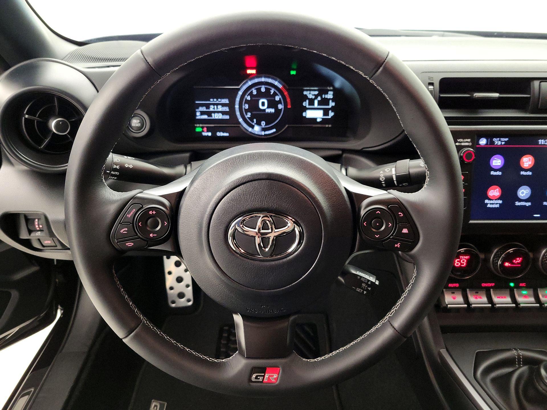 Thumbnail: 2025 Toyota GR86 - 10