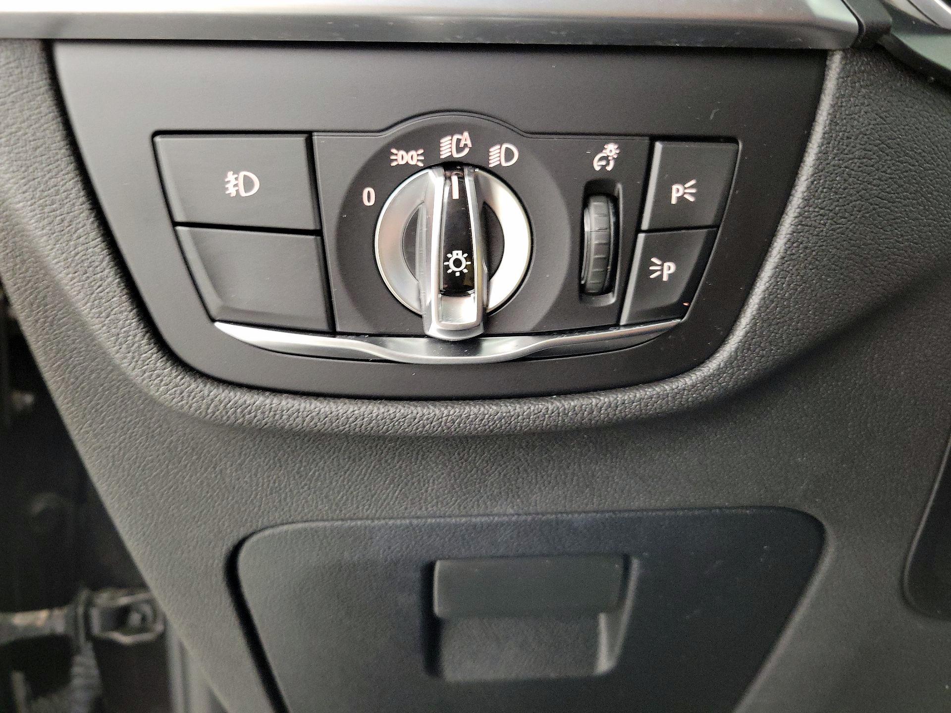 Thumbnail: 2019 BMW X3 - 13