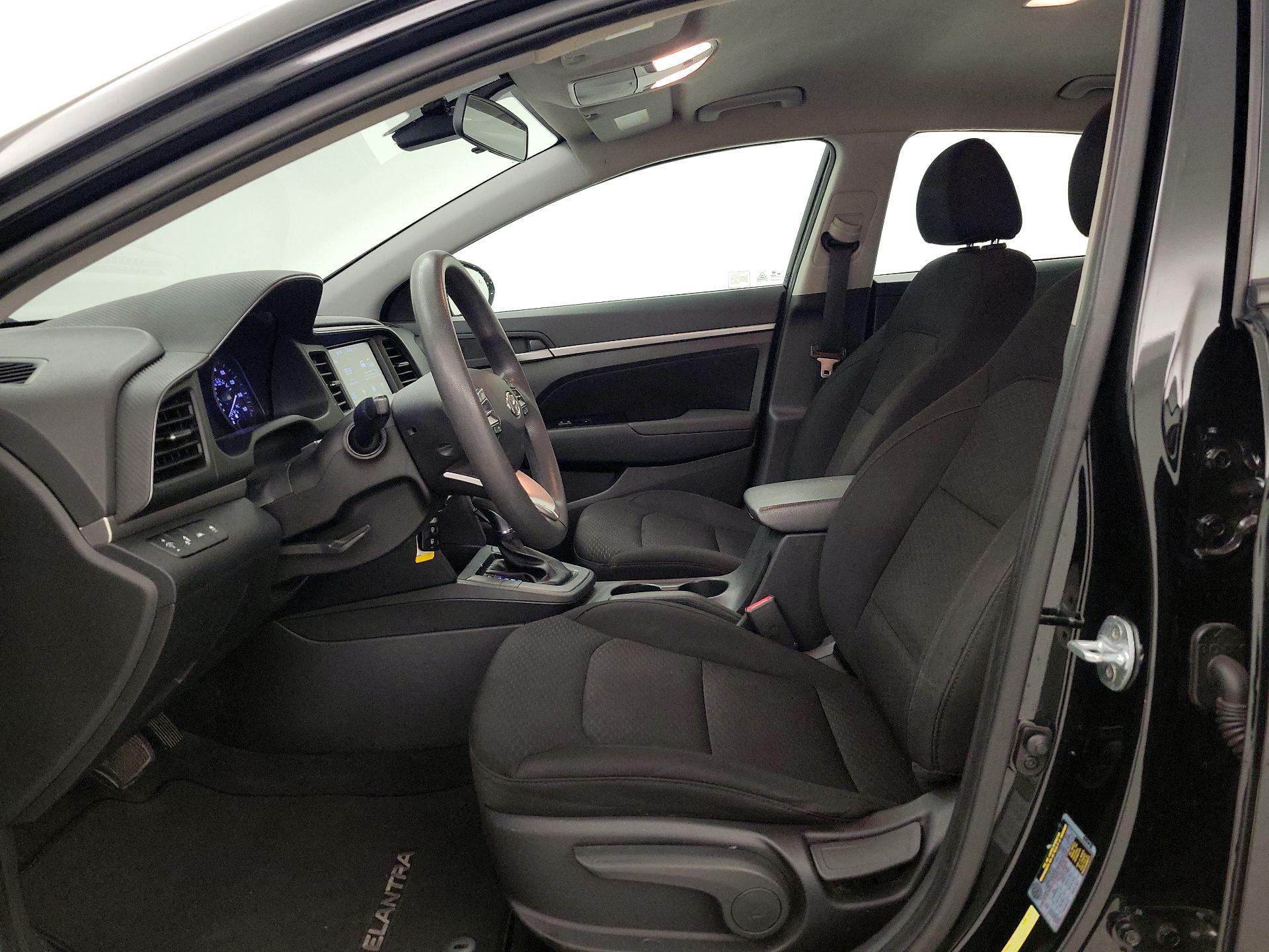 Thumbnail: 2019 Hyundai Elantra - 11