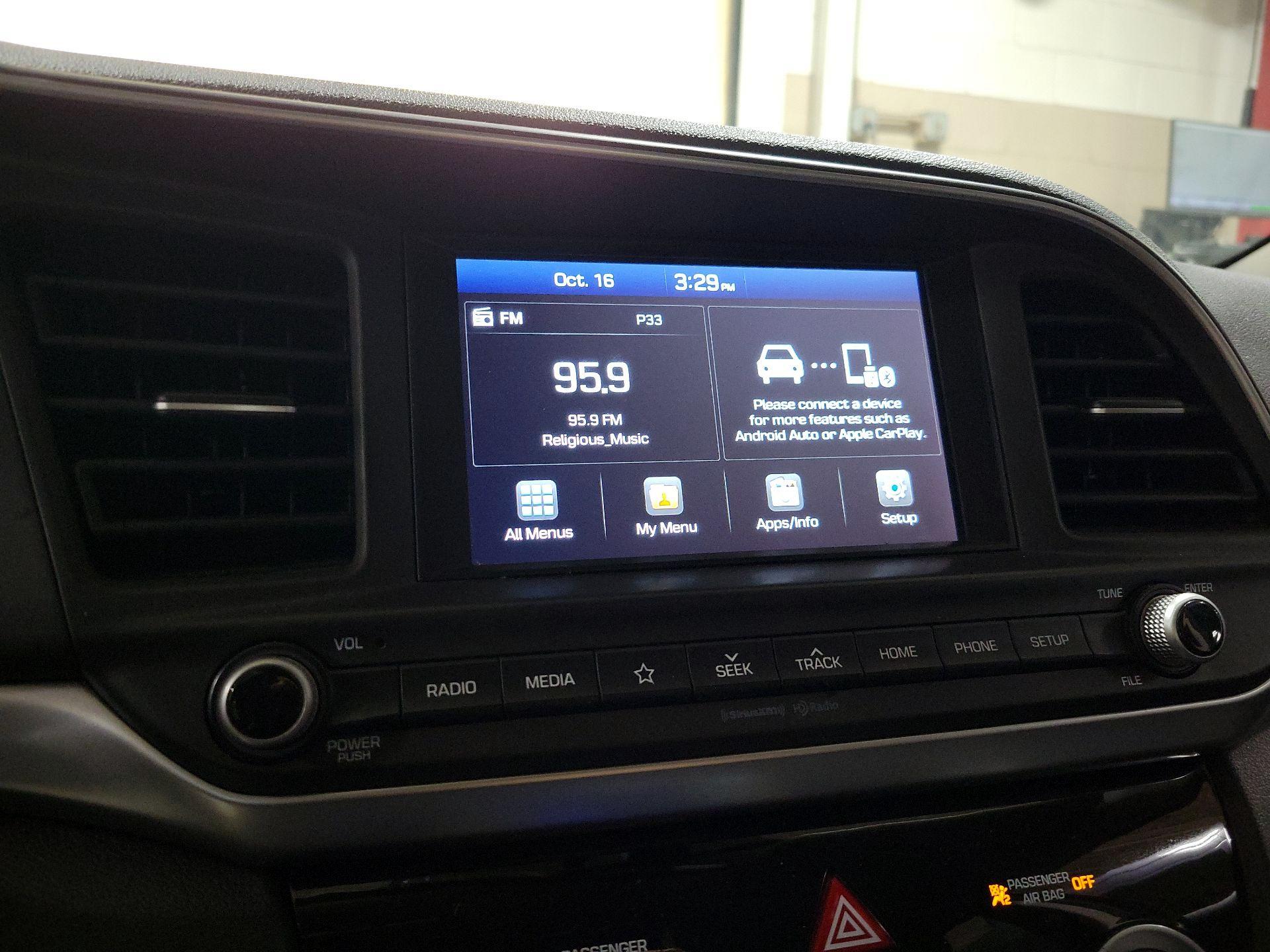 Thumbnail: 2019 Hyundai Elantra - 15