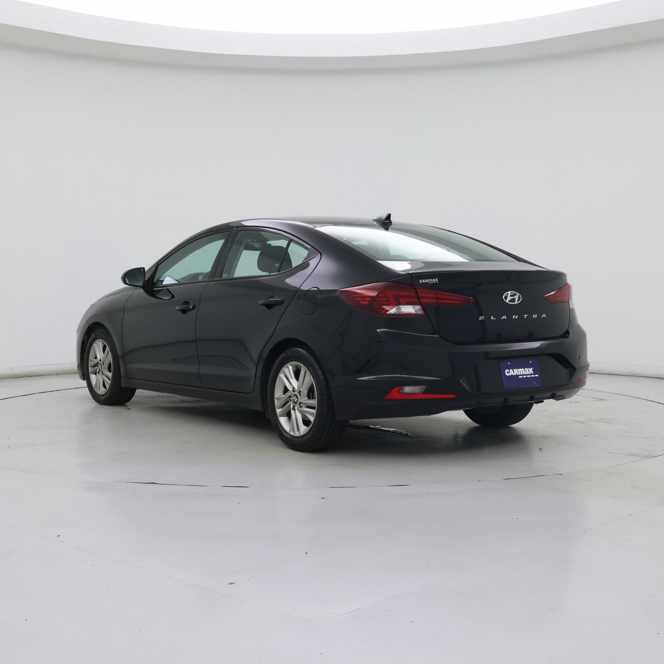 Thumbnail: 2019 Hyundai Elantra - 2