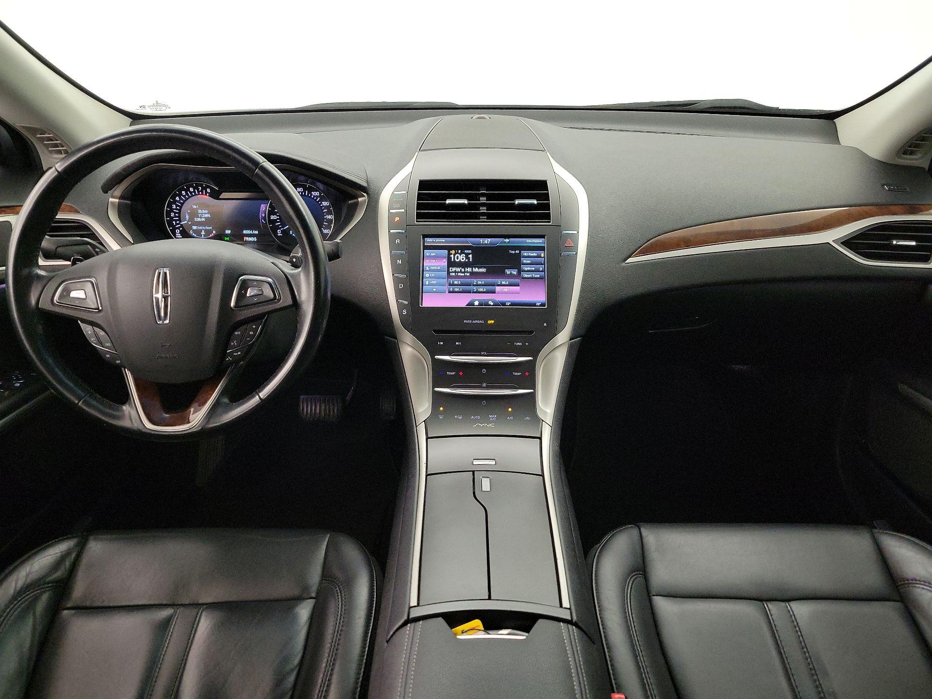 Thumbnail: 2016 Lincoln MKZ - 9