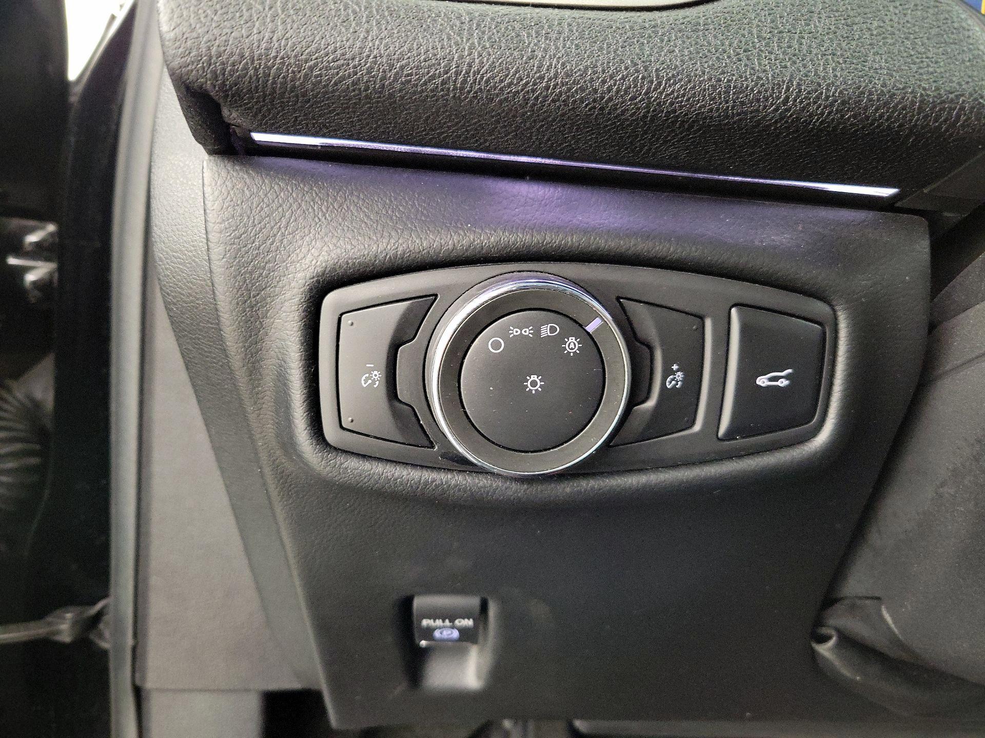 Thumbnail: 2016 Lincoln MKZ - 13