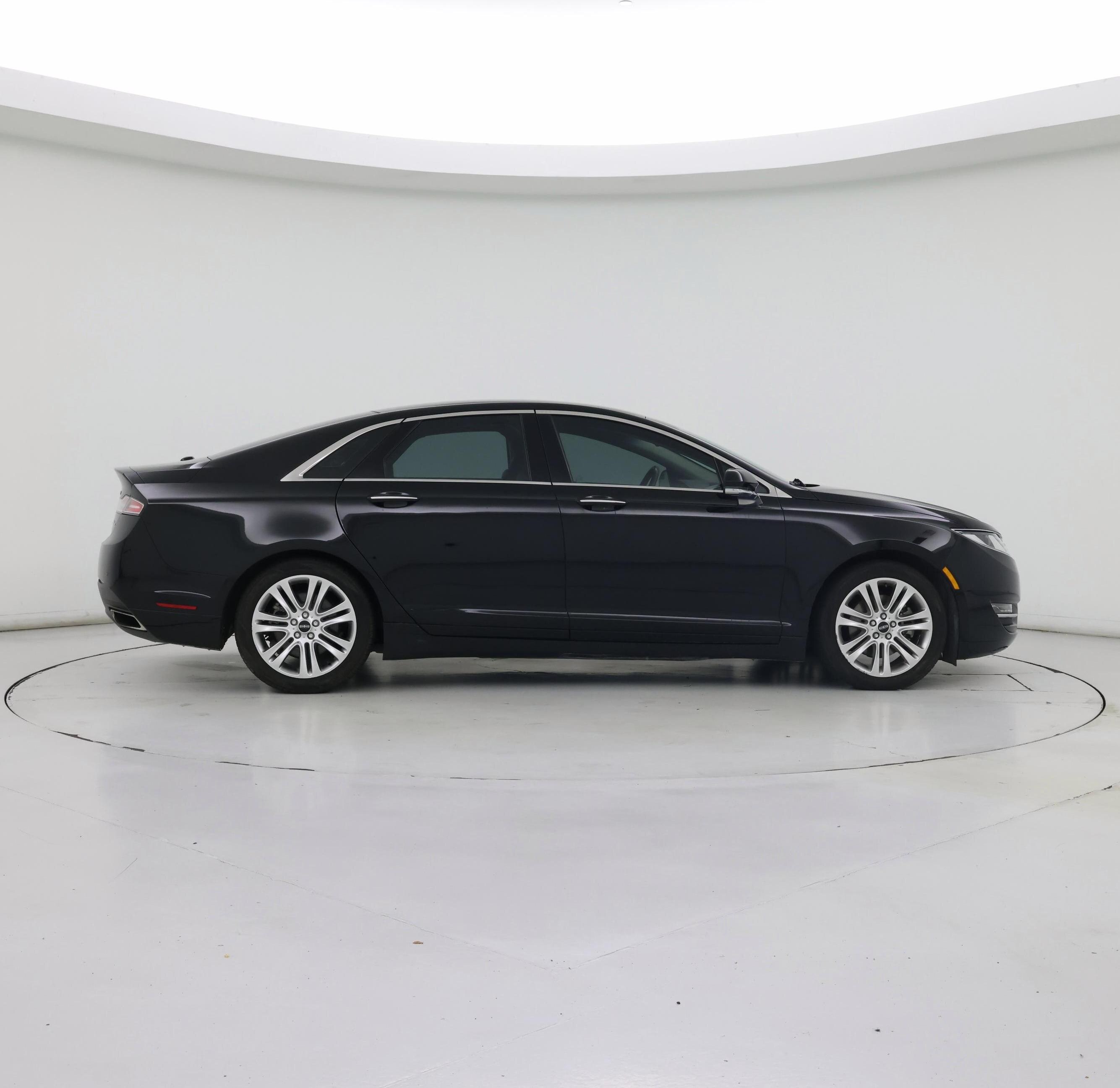 Thumbnail: 2016 Lincoln MKZ - 7