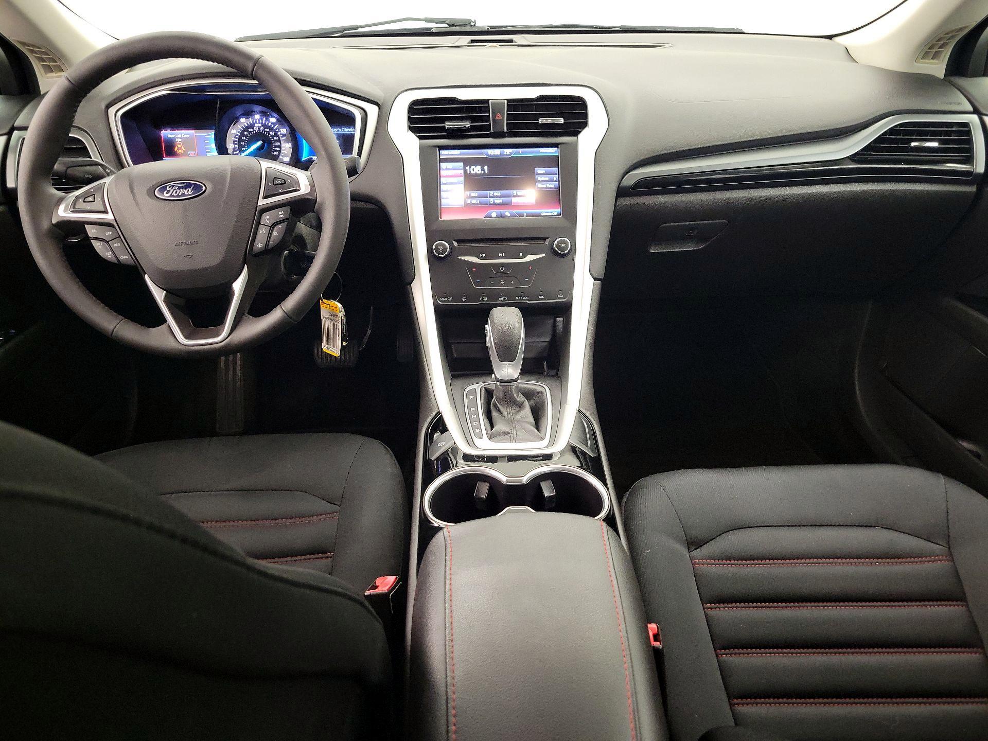 Thumbnail: 2015 Ford Fusion - 9