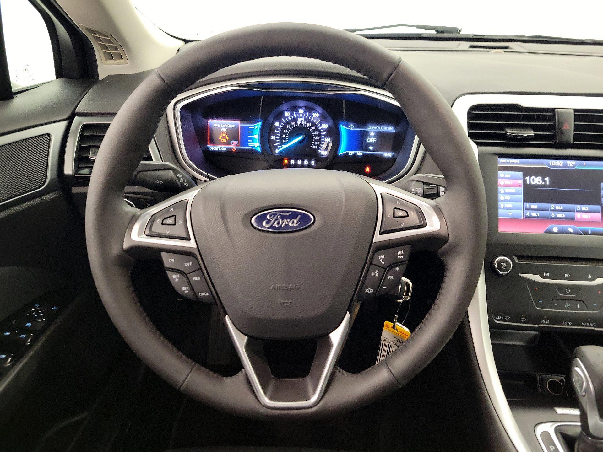 Thumbnail: 2015 Ford Fusion - 10