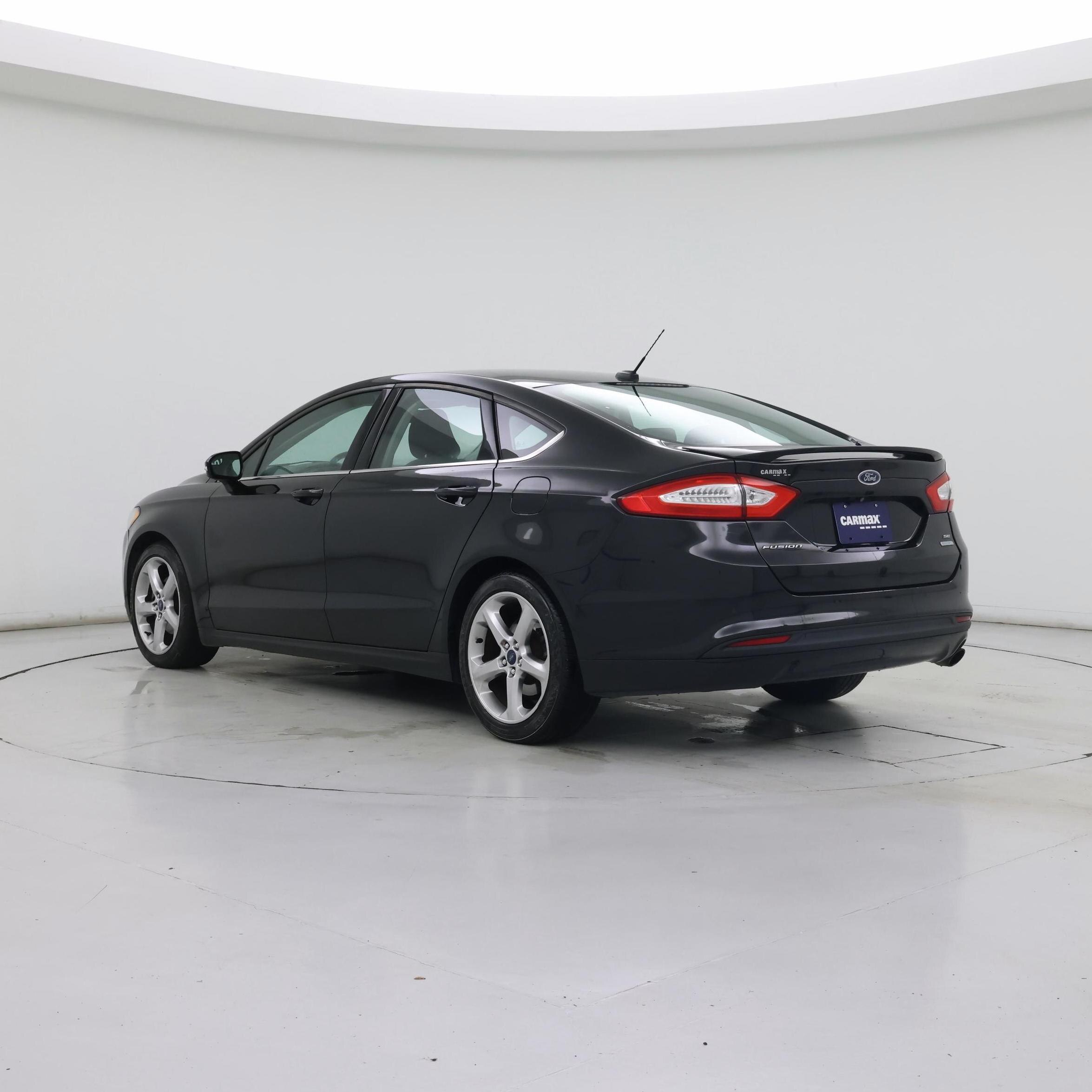 Thumbnail: 2015 Ford Fusion - 2