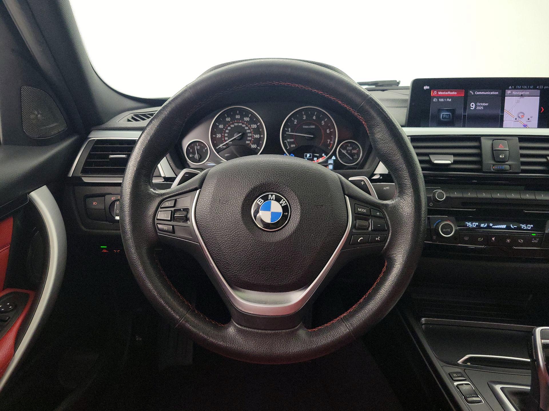 Thumbnail: 2018 BMW 3 Series - 10