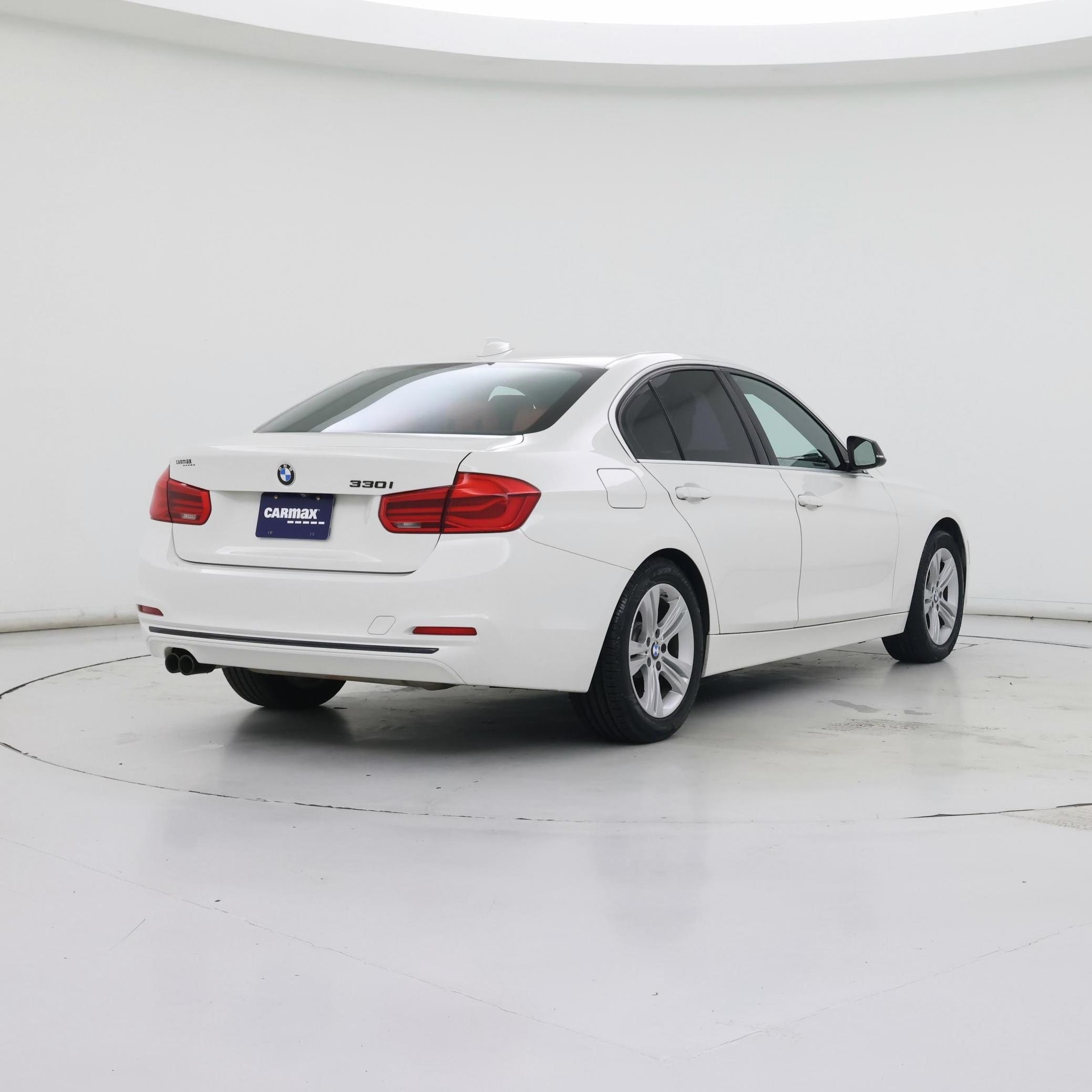 Thumbnail: 2018 BMW 3 Series - 8