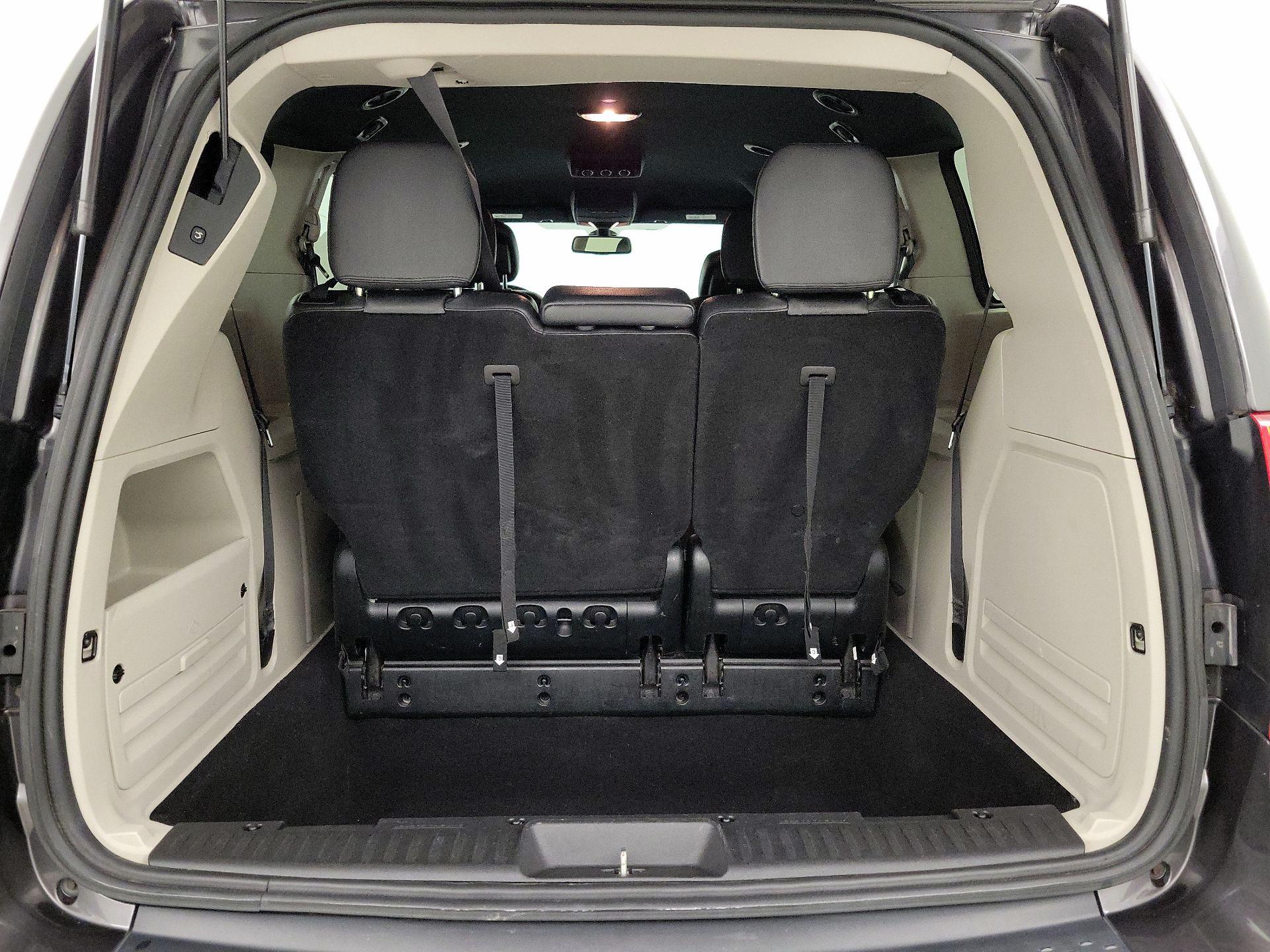 Thumbnail: 2020 Dodge Grand Caravan - 19