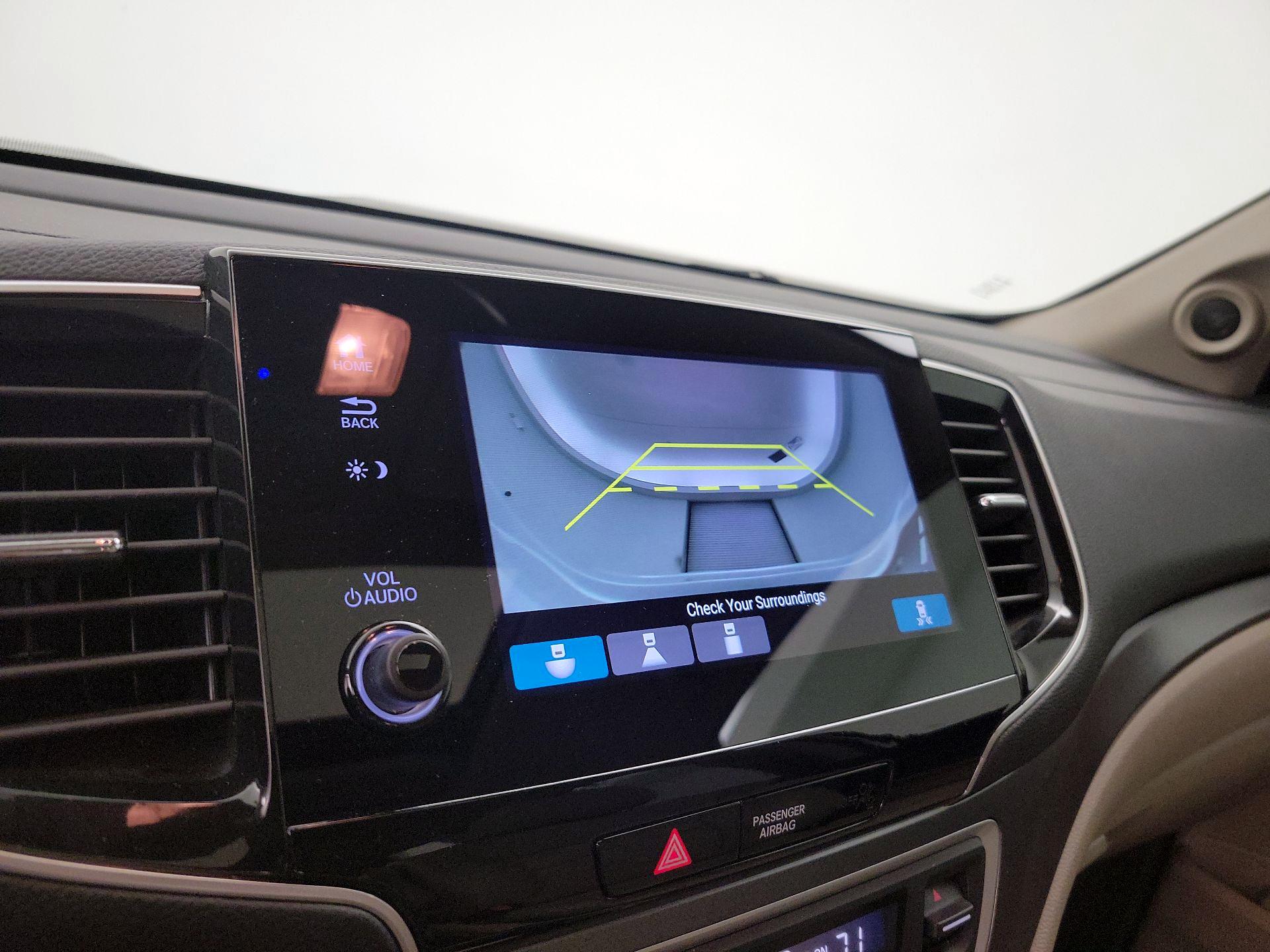 Thumbnail: 2021 Honda Pilot - 14