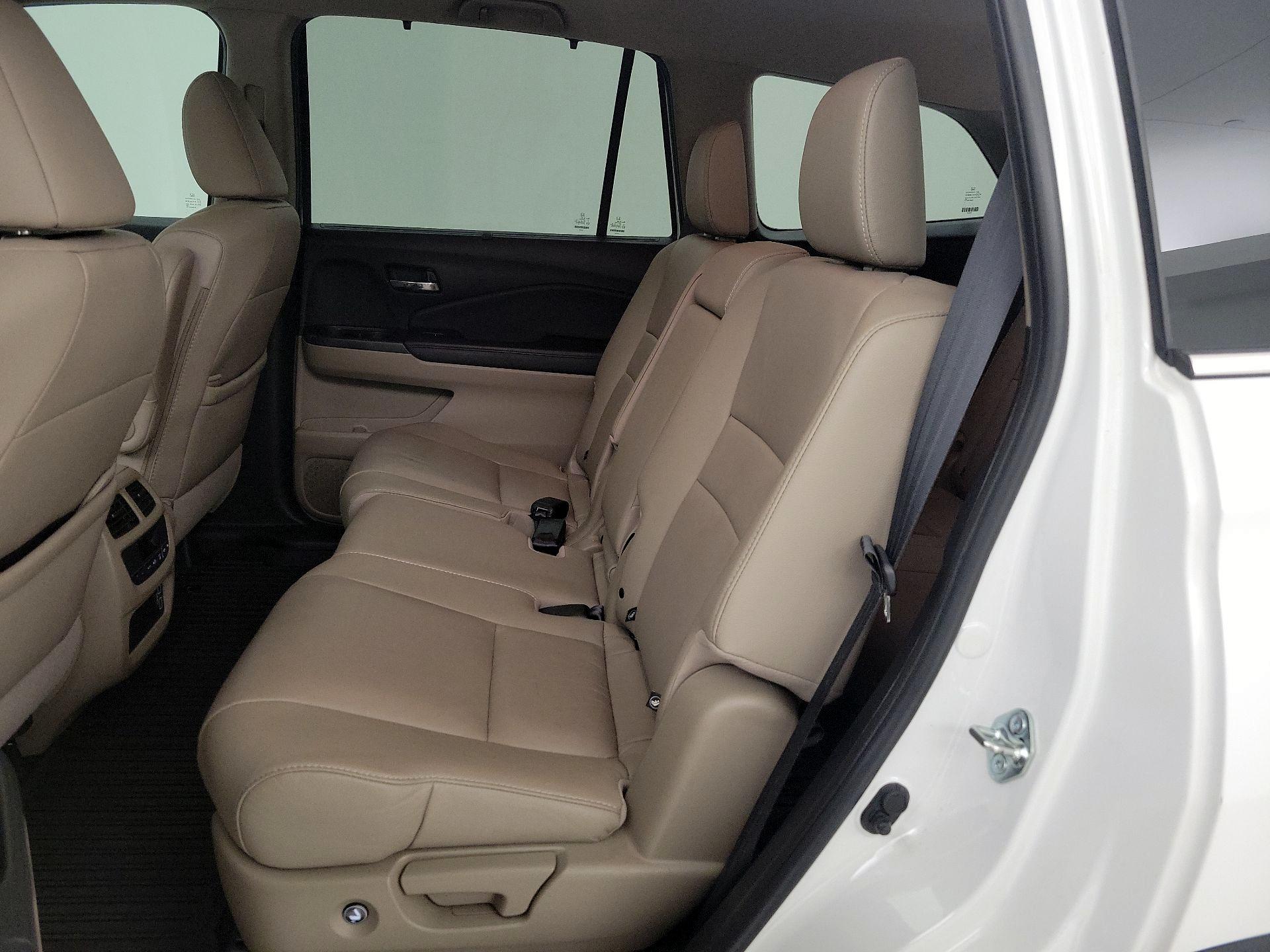 Thumbnail: 2021 Honda Pilot - 19