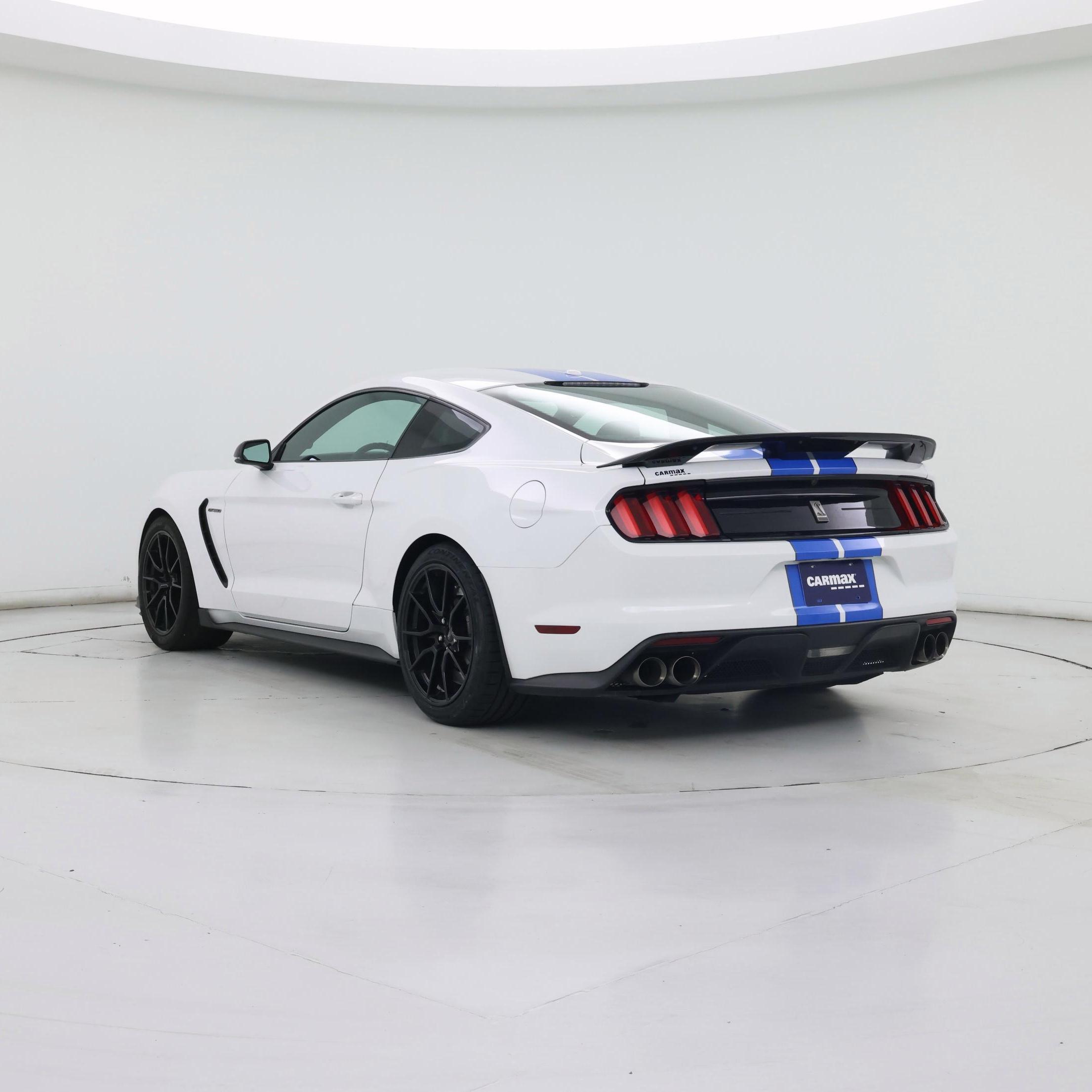 Thumbnail: 2019 Ford Mustang - 2