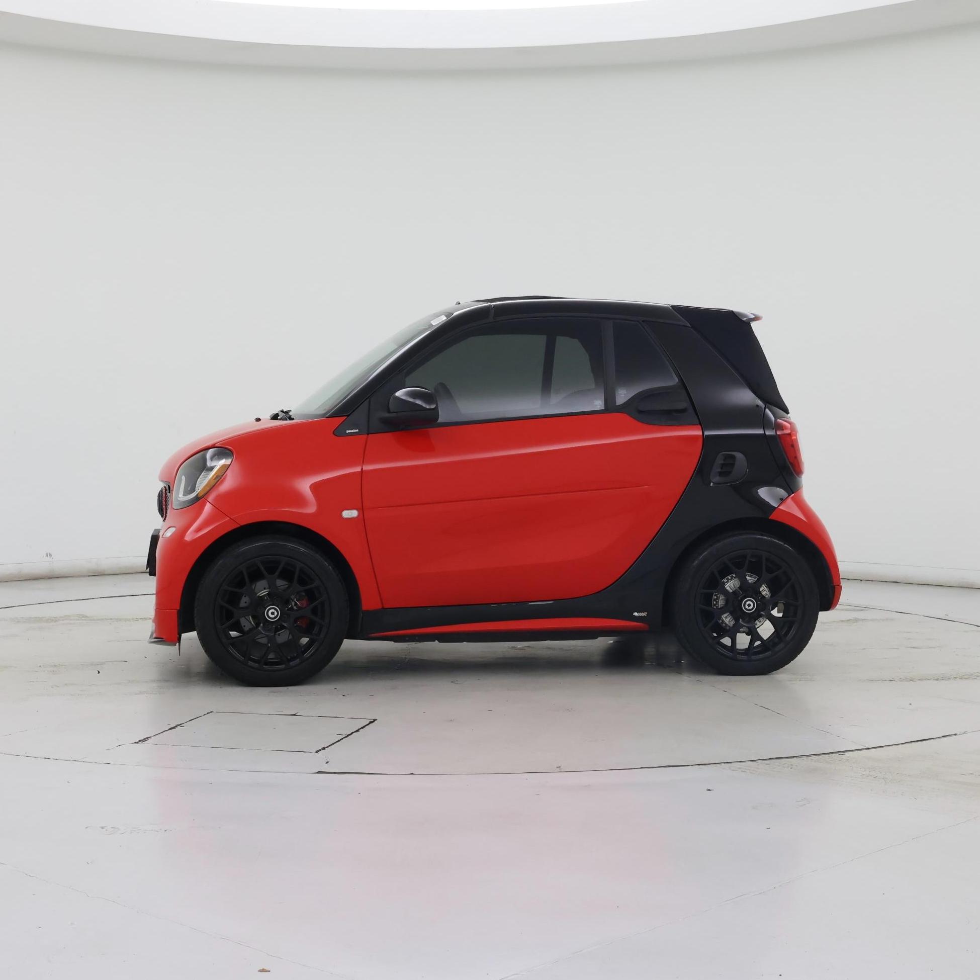 Thumbnail: 2017 smart fortwo - 3