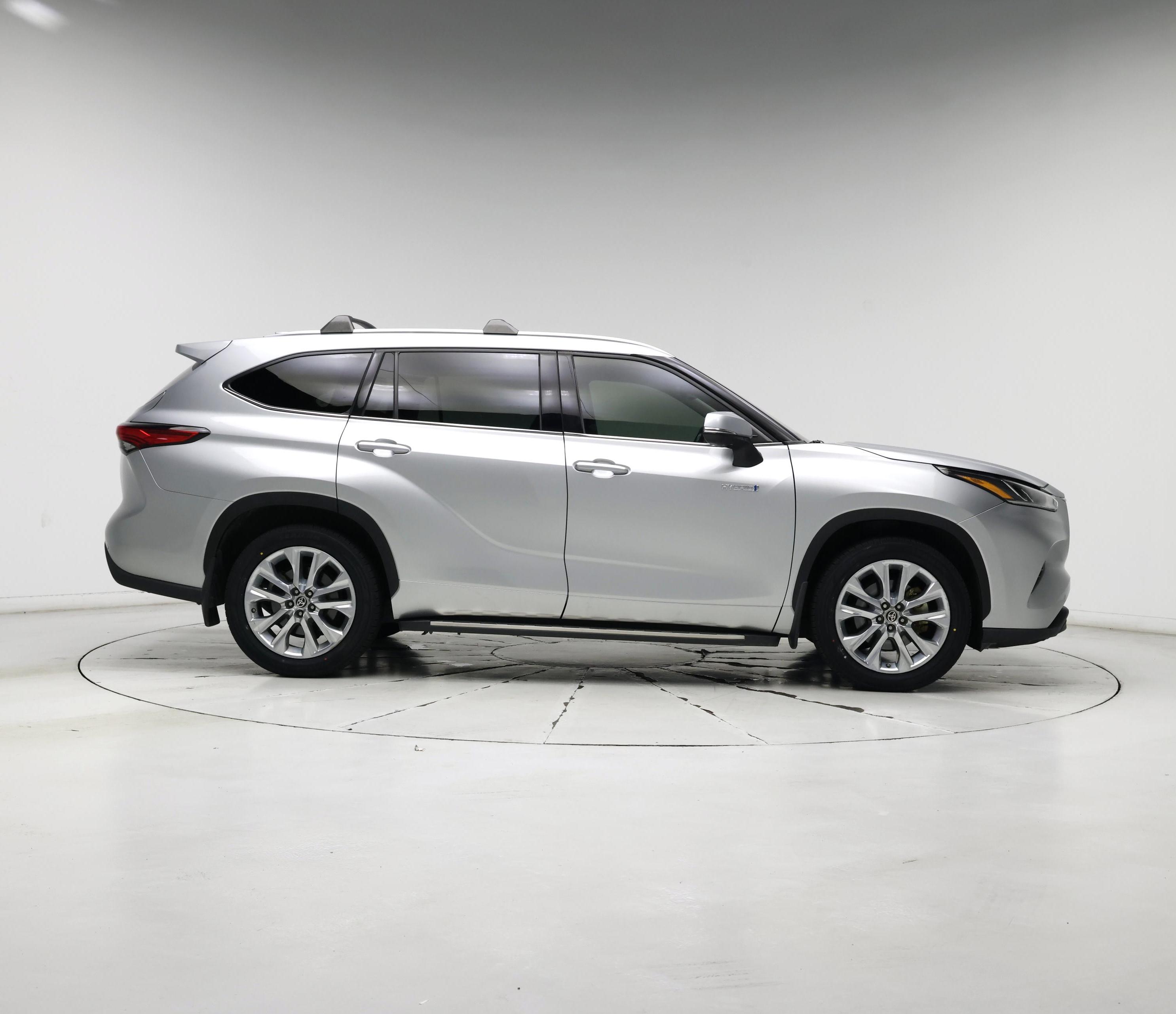 Thumbnail: 2021 Toyota Highlander - 7