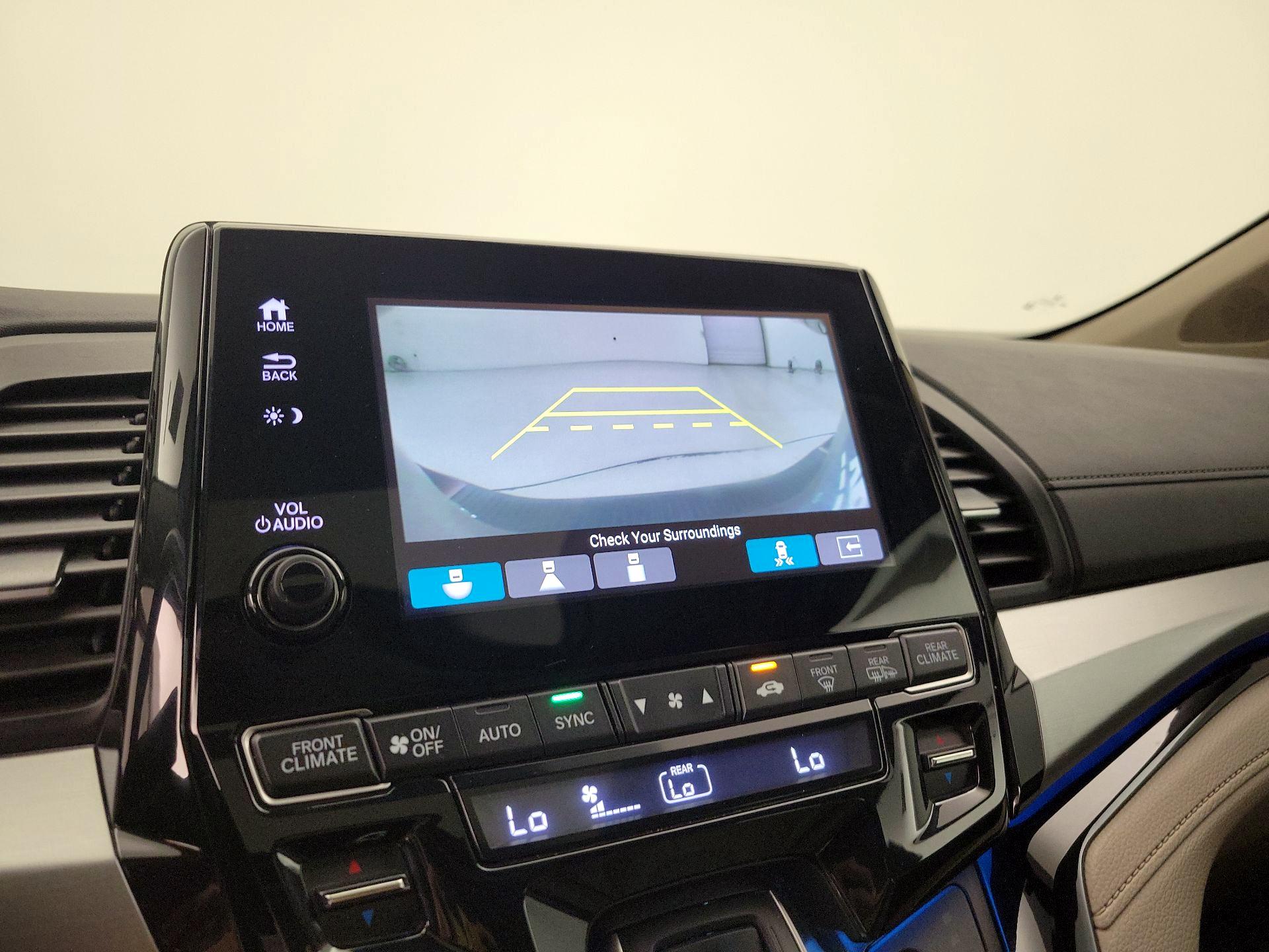 Thumbnail: 2021 Honda Odyssey - 14