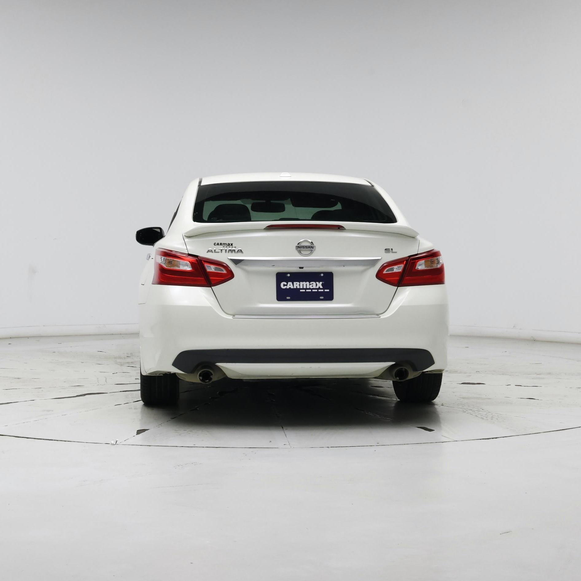 Thumbnail: 2016 Nissan Altima - 6