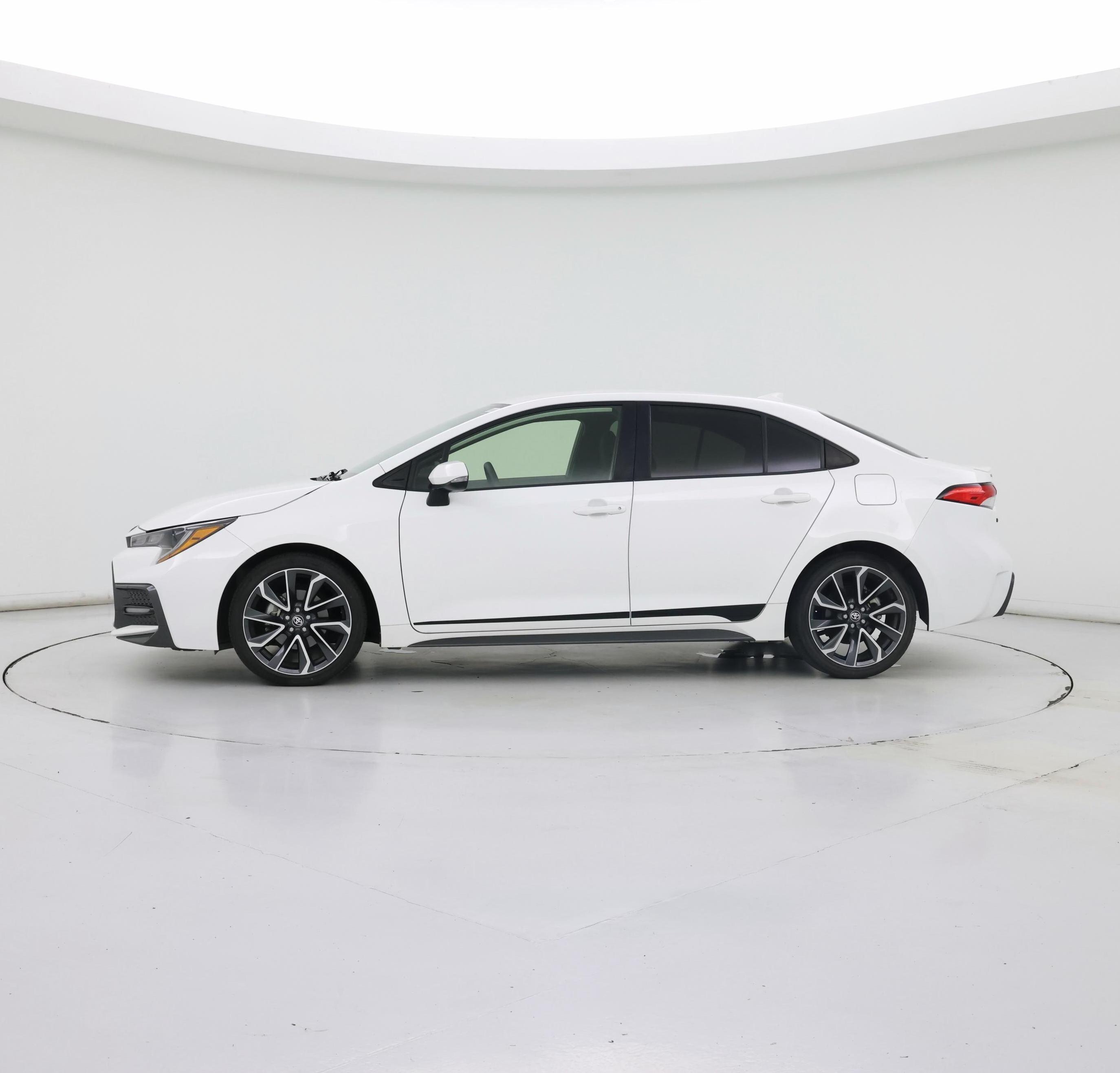 Thumbnail: 2022 Toyota Corolla - 3