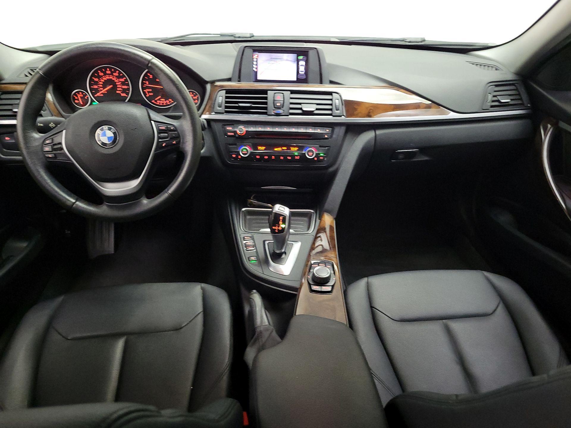 Thumbnail: 2015 BMW 3 Series - 9