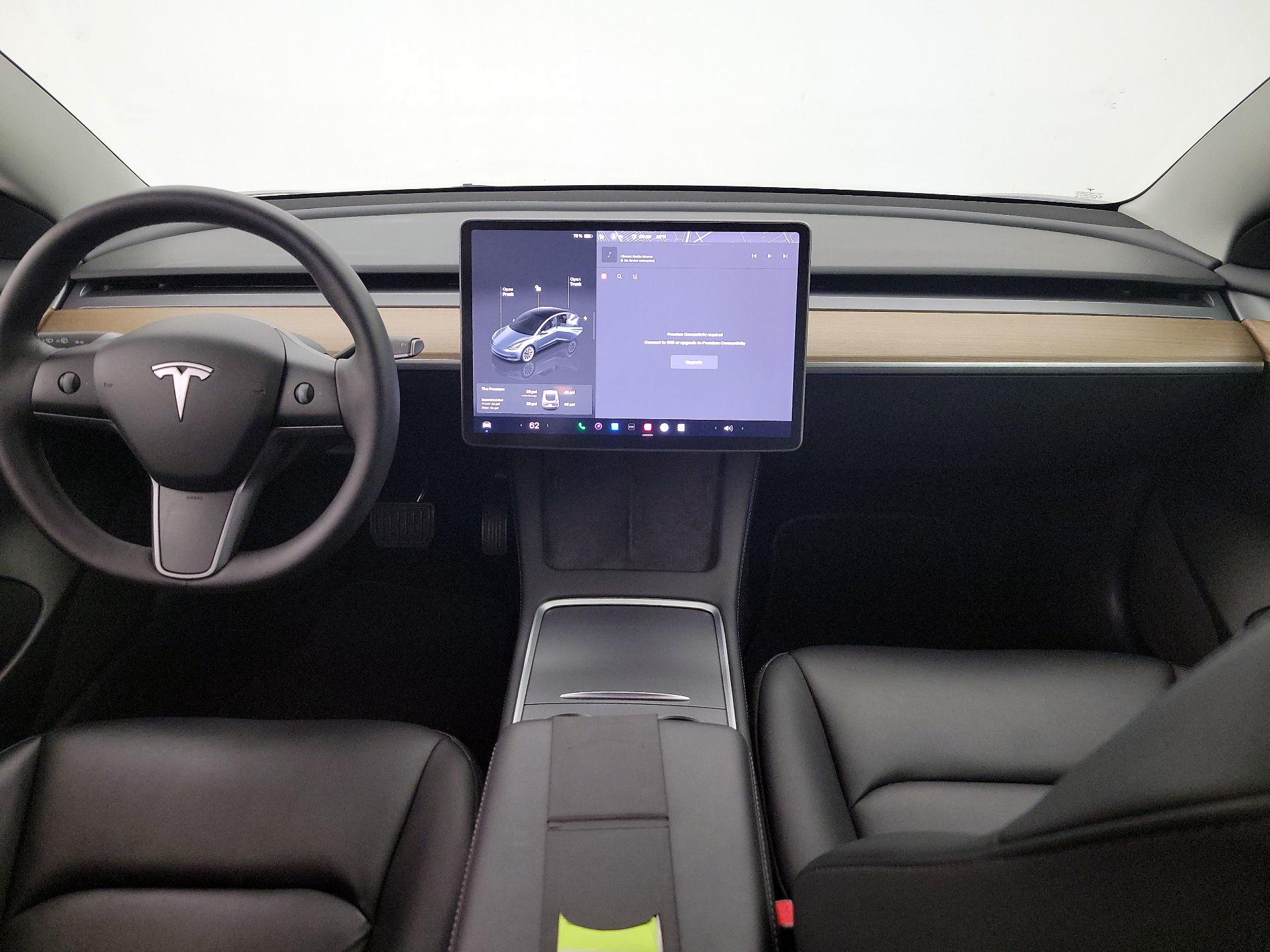 Thumbnail: 2022 Tesla Model 3 - 9