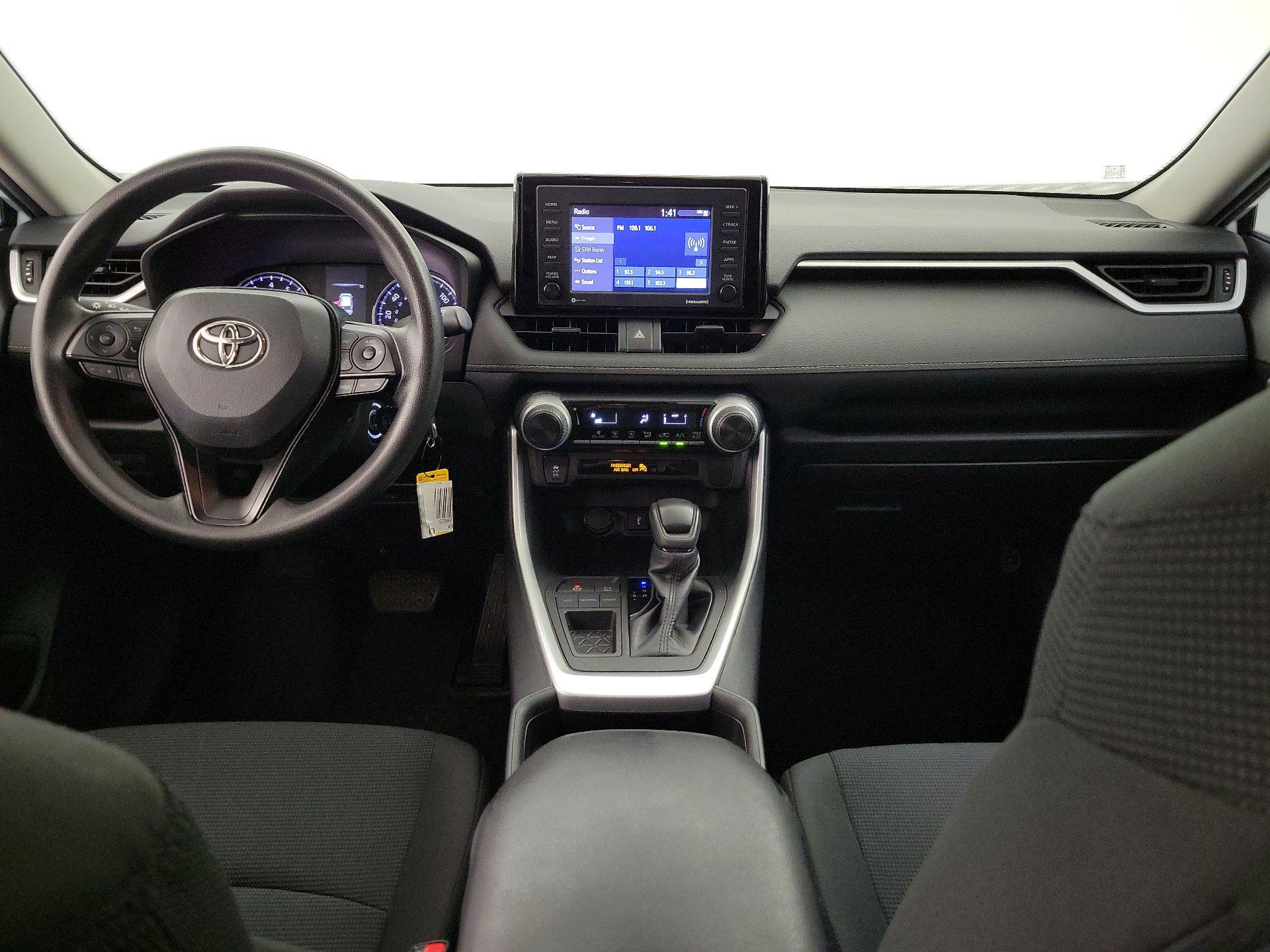 Thumbnail: 2021 Toyota RAV4 - 9