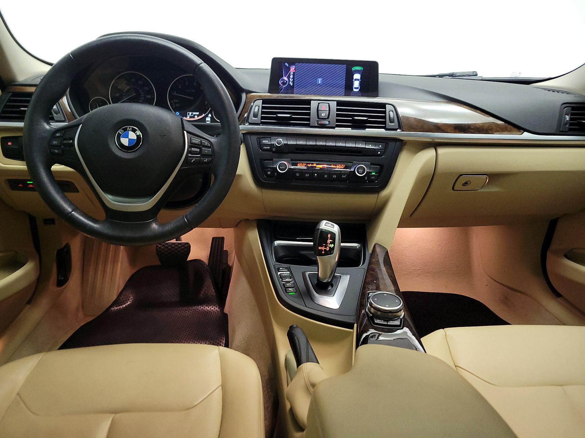 Thumbnail: 2015 BMW 3 Series - 9
