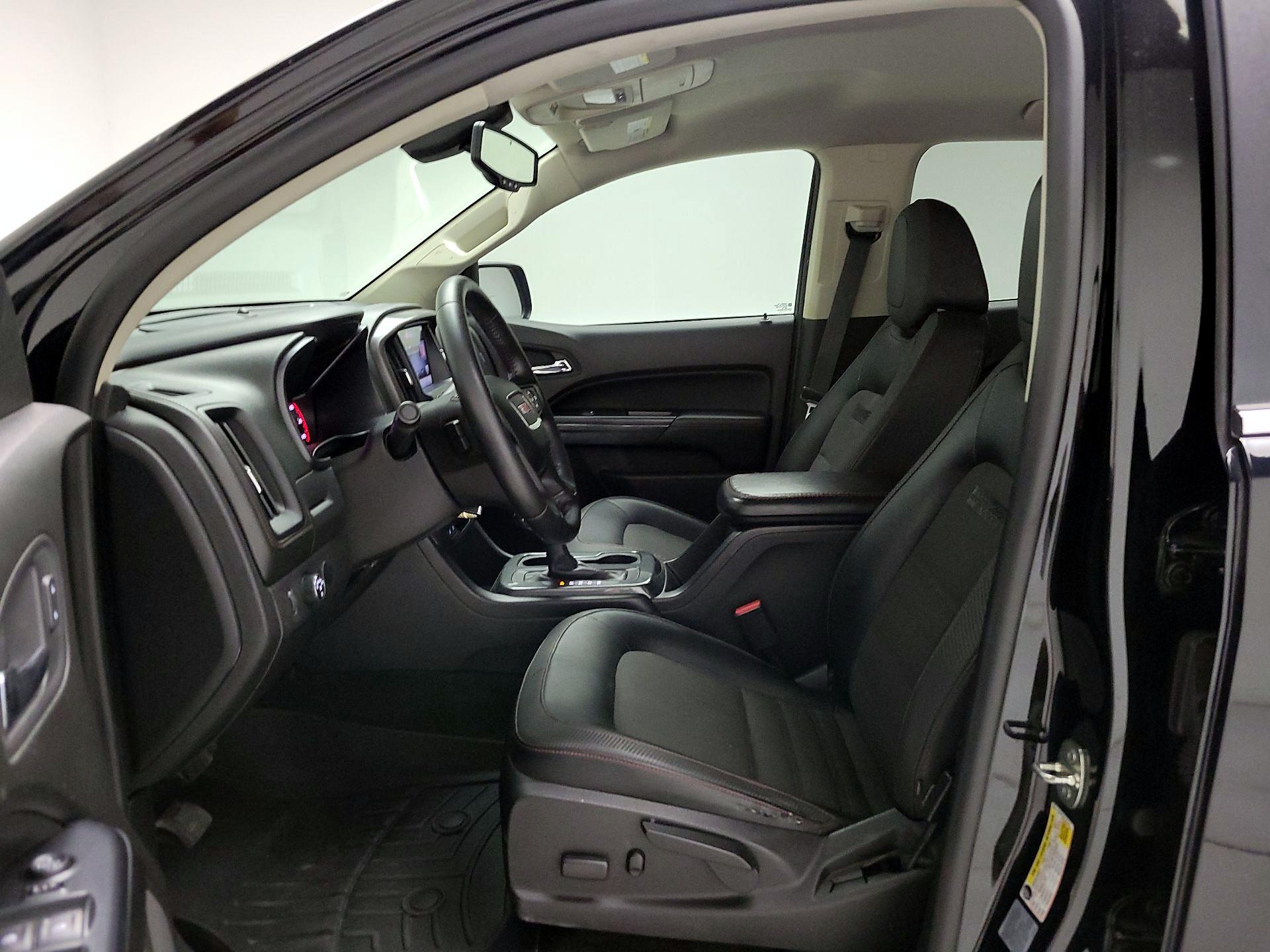 Thumbnail: 2015 GMC Canyon - 11