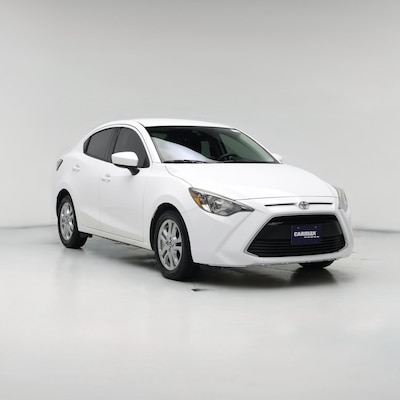 White 2017 Toyota Yaris iA