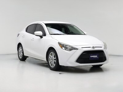 White 2017 Toyota Yaris iA