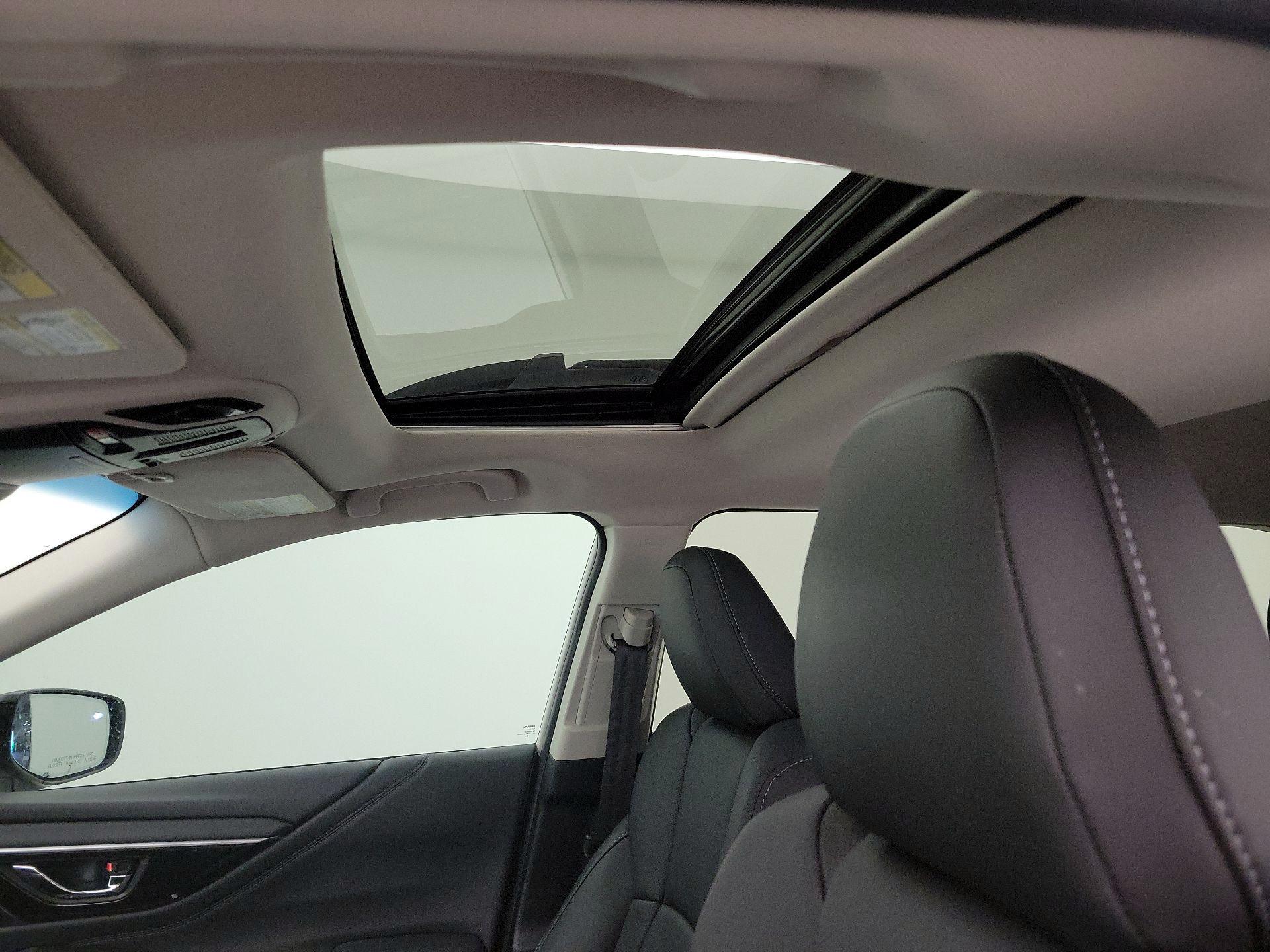 Thumbnail: 2022 Subaru Outback - 18