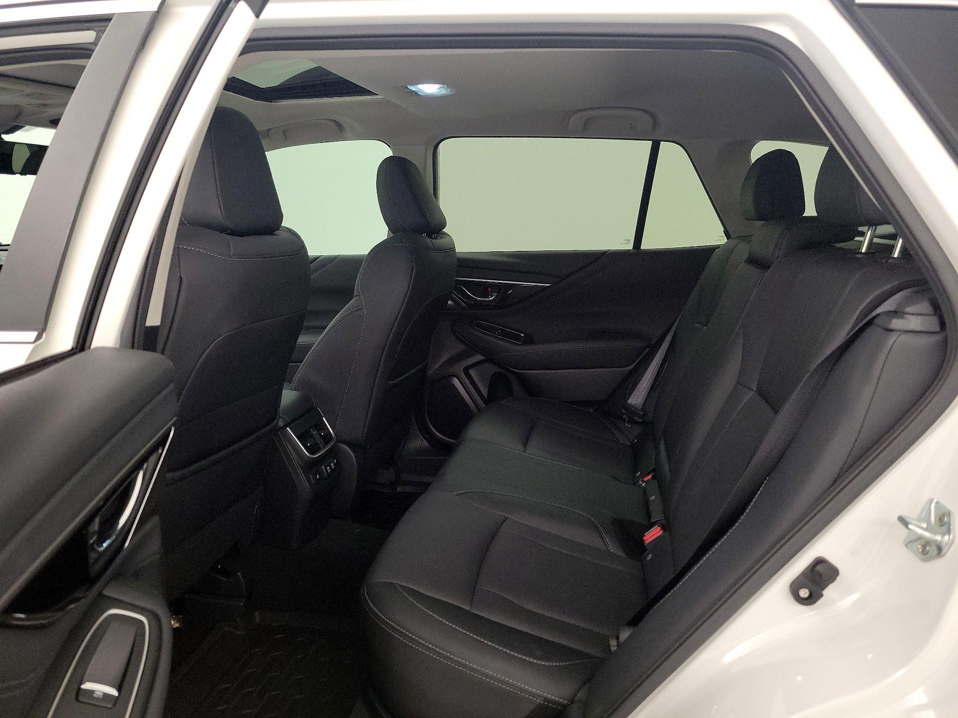 Thumbnail: 2022 Subaru Outback - 19