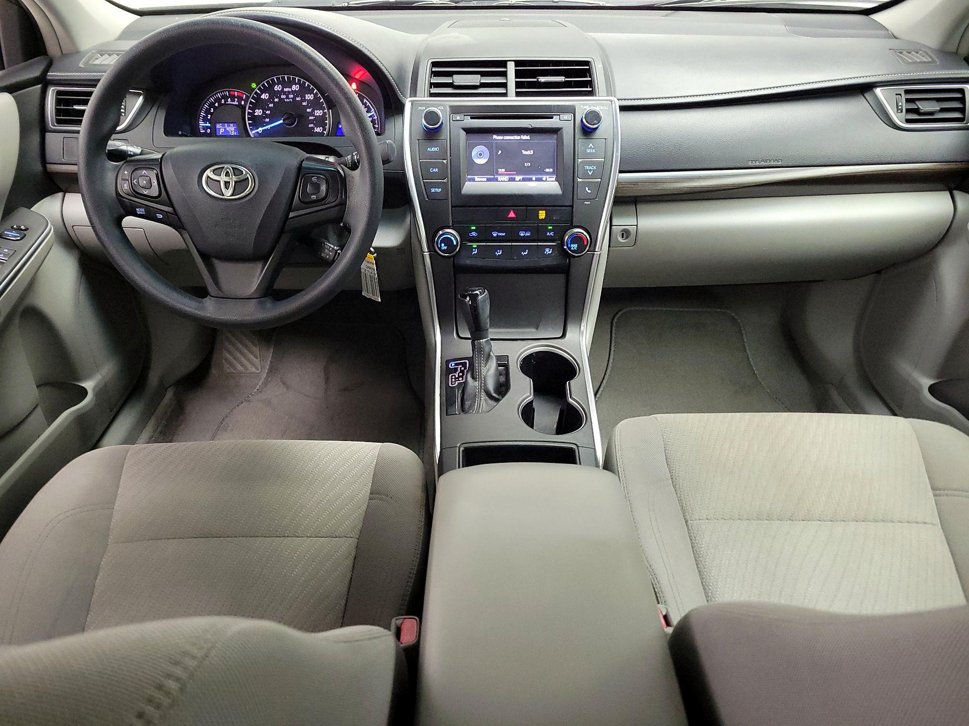 Thumbnail: 2015 Toyota Camry - 9