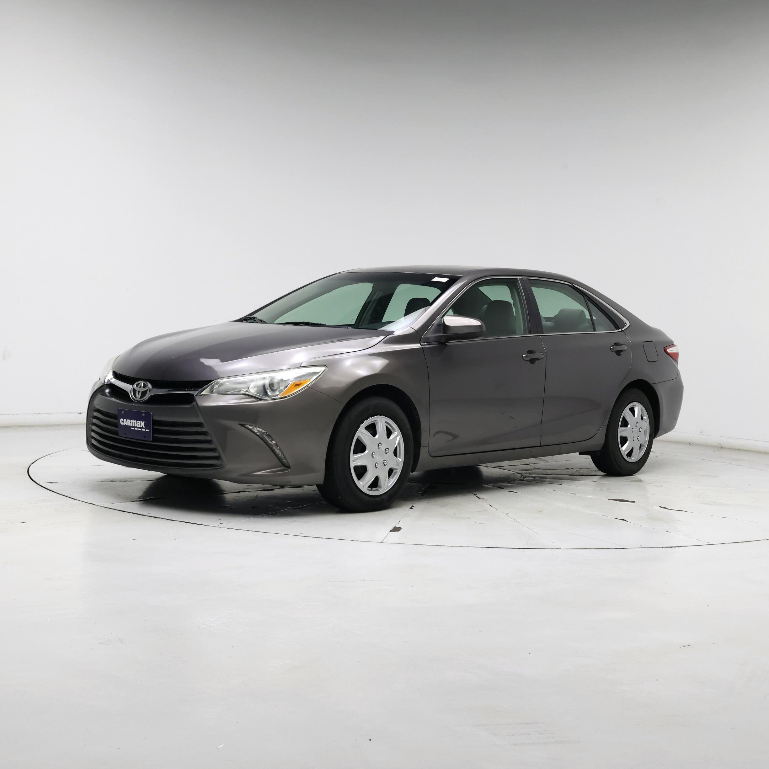Thumbnail: 2015 Toyota Camry - 4