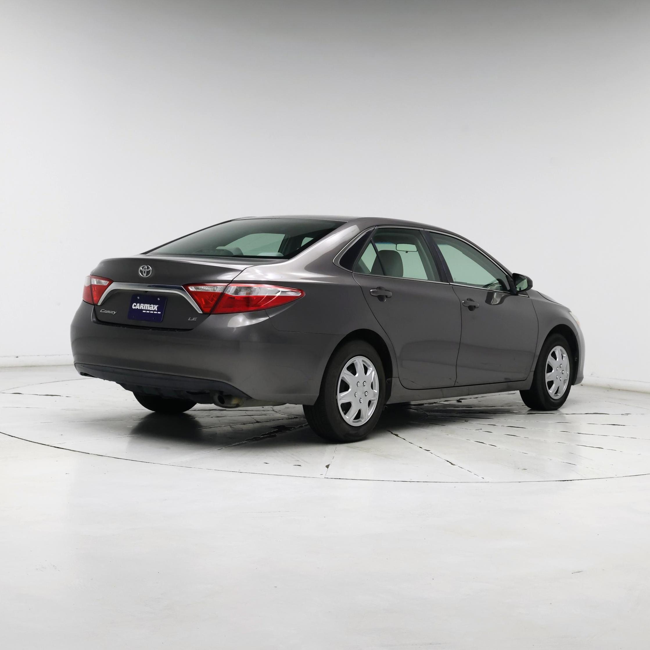 Thumbnail: 2015 Toyota Camry - 8
