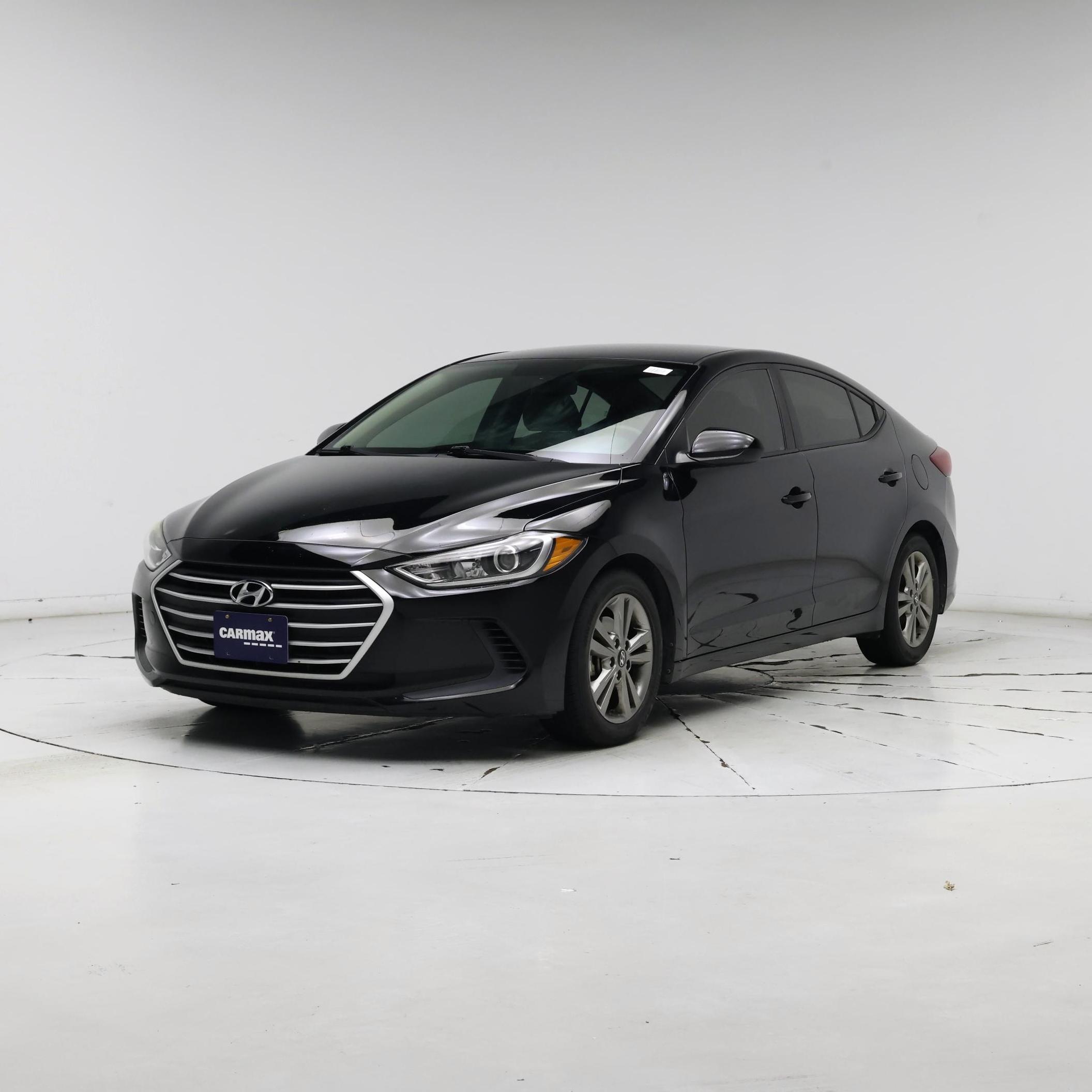 Thumbnail: 2017 Hyundai Elantra - 4