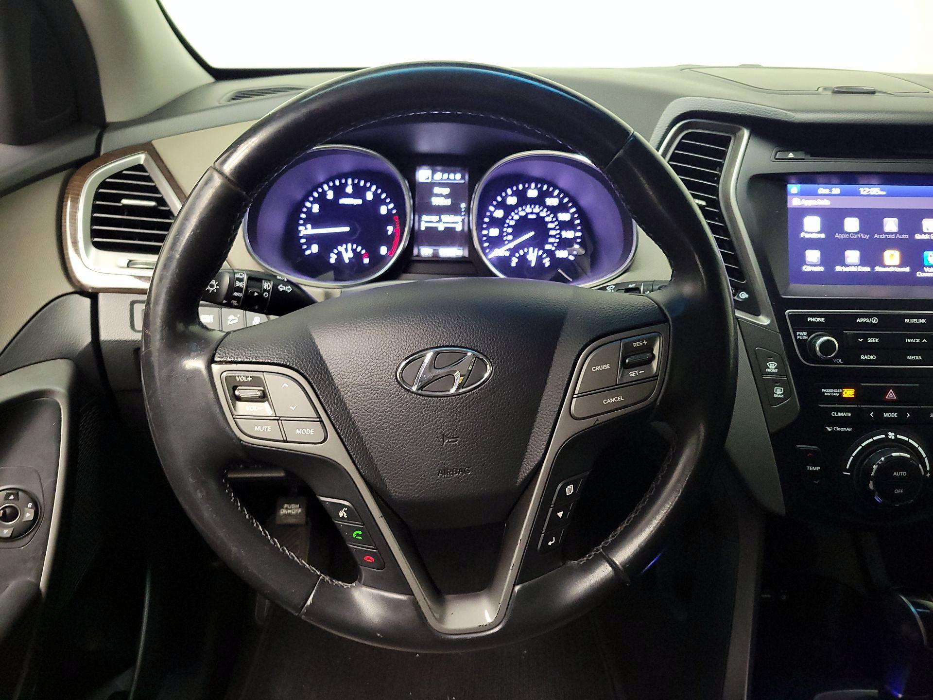 Thumbnail: 2017 Hyundai Santa Fe - 10