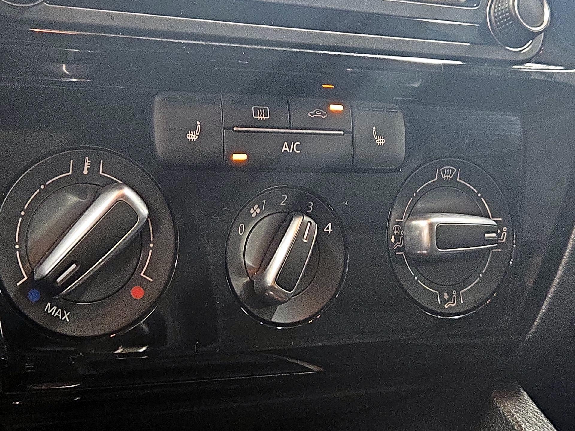 Thumbnail: 2018 Volkswagen Jetta - 16