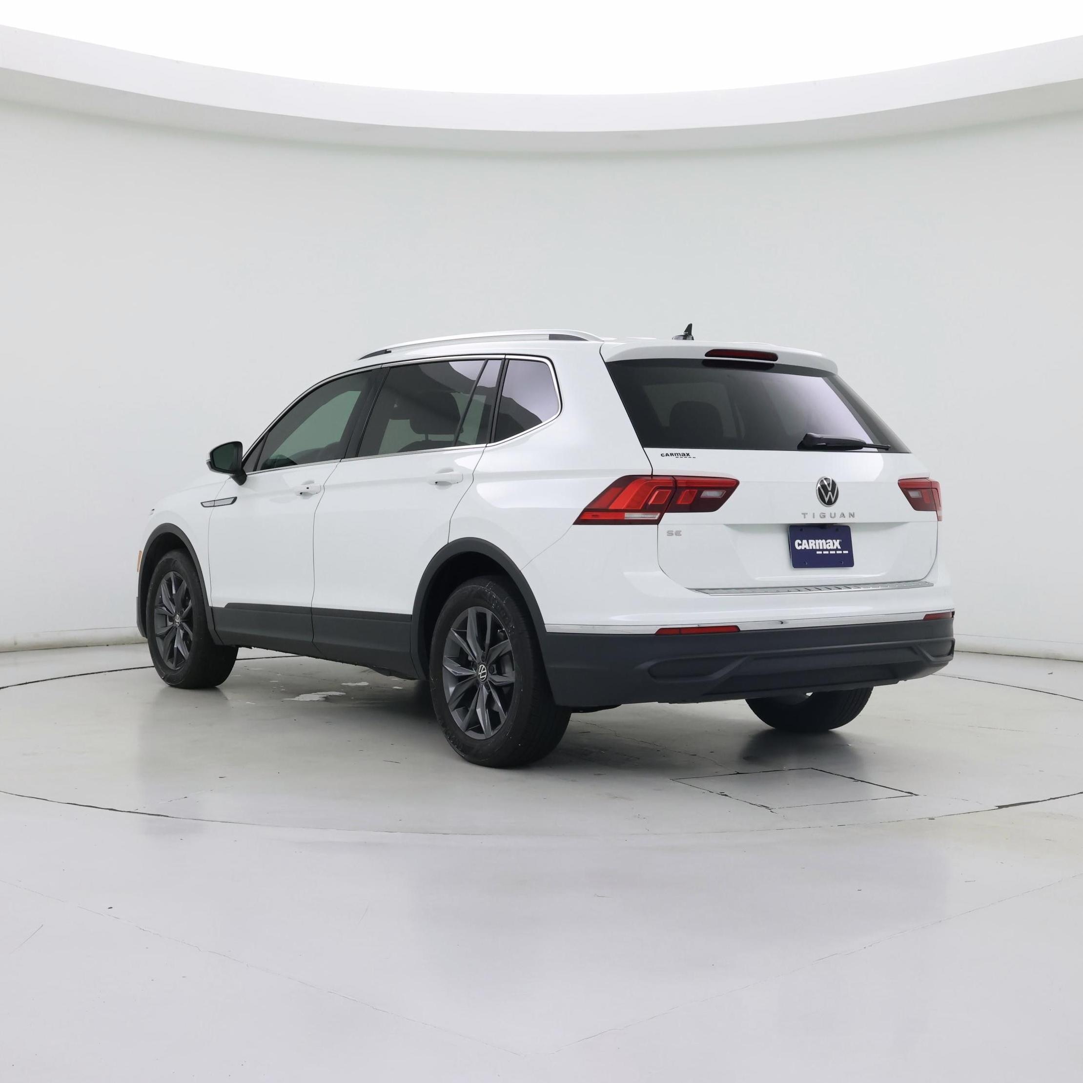 Thumbnail: 2024 Volkswagen Tiguan - 2