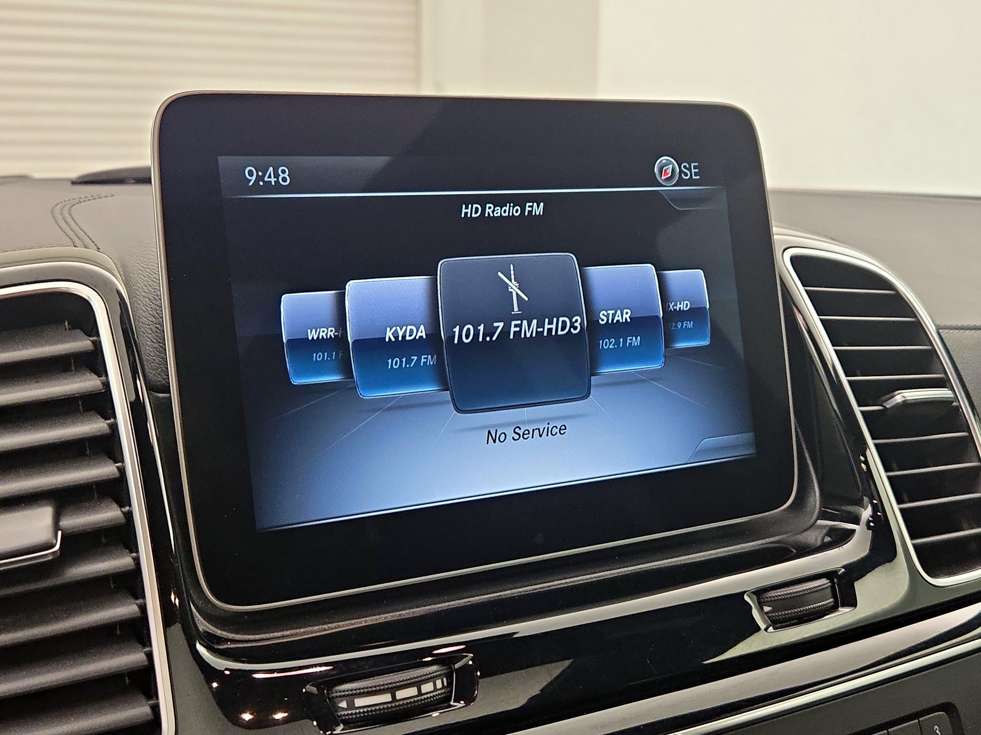 Thumbnail: 2018 Mercedes-Benz GLS - 16