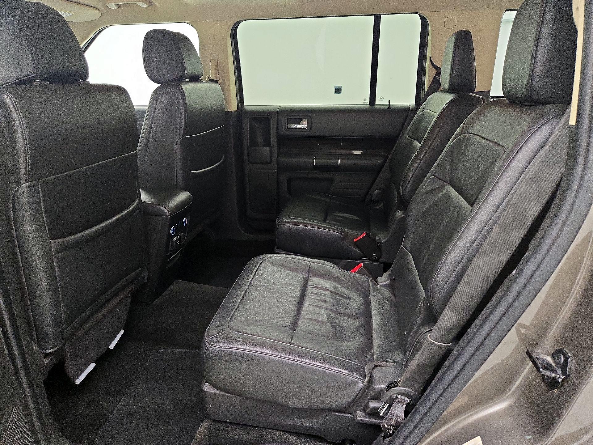 Thumbnail: 2014 Ford Flex - 19