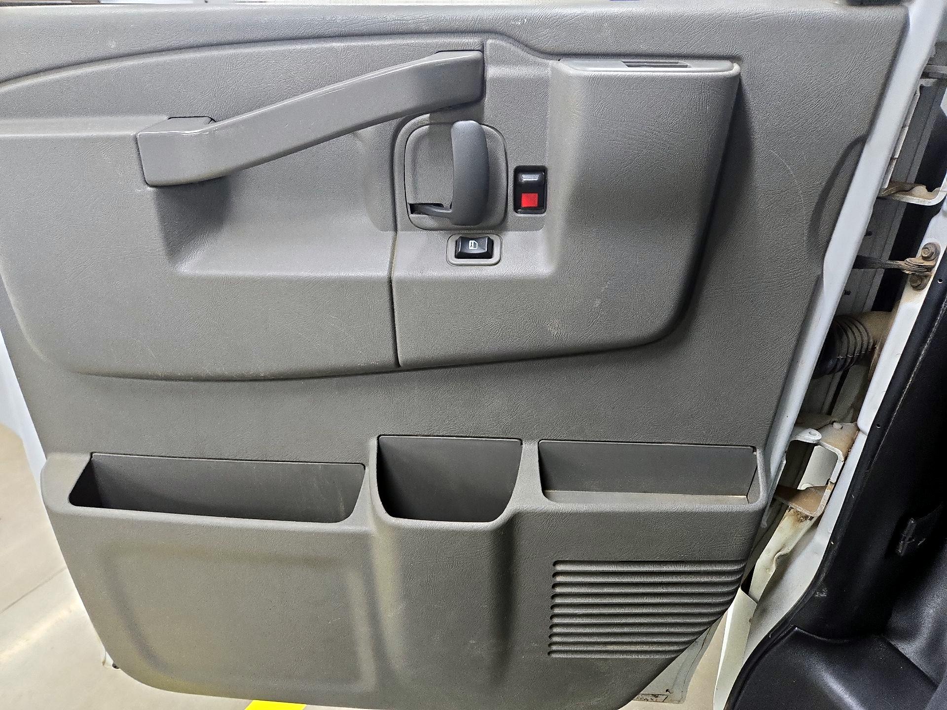 Thumbnail: 2021 Chevrolet Express - 12