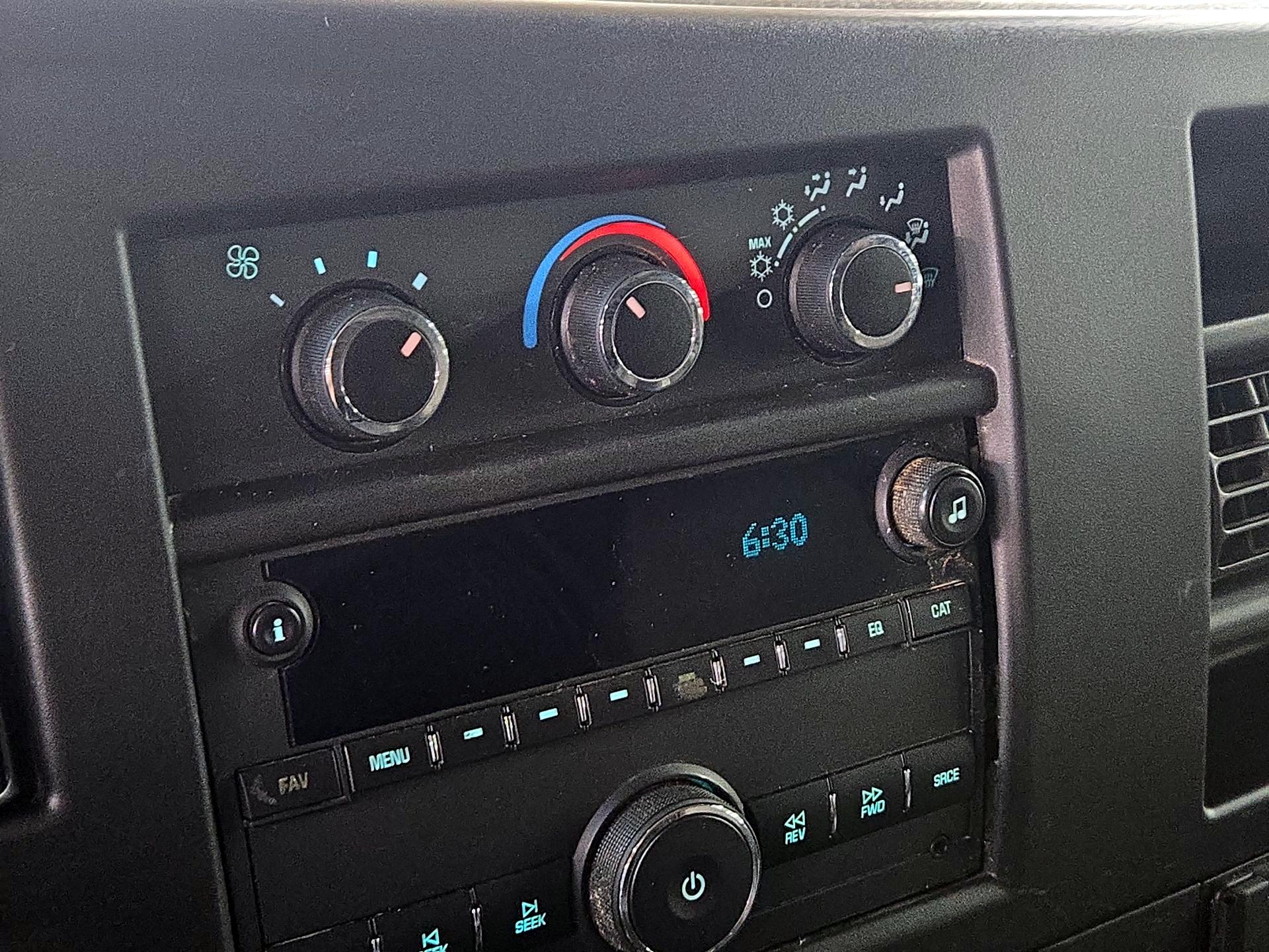 Thumbnail: 2021 Chevrolet Express - 16