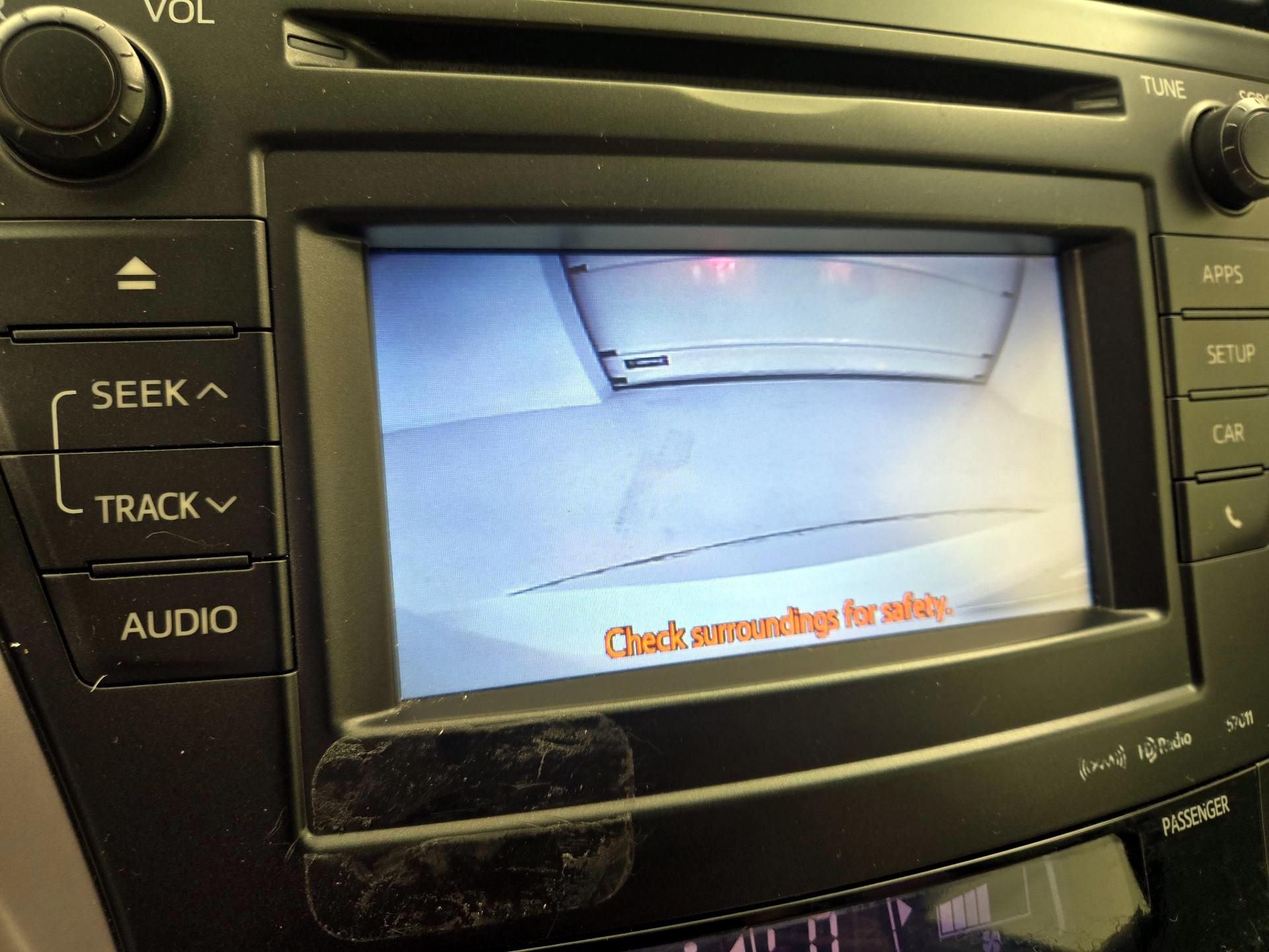 Thumbnail: 2014 Toyota Prius v - 14