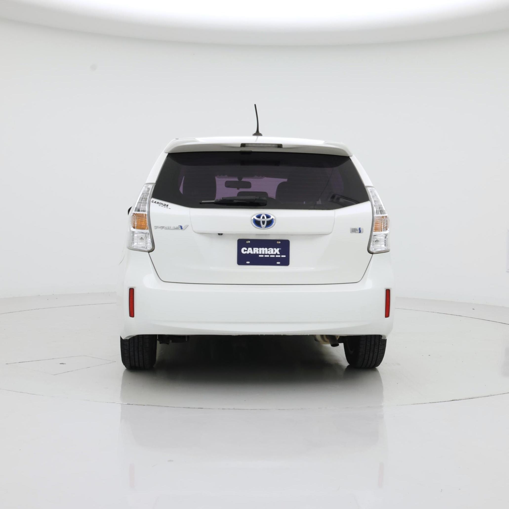 Thumbnail: 2014 Toyota Prius v - 6