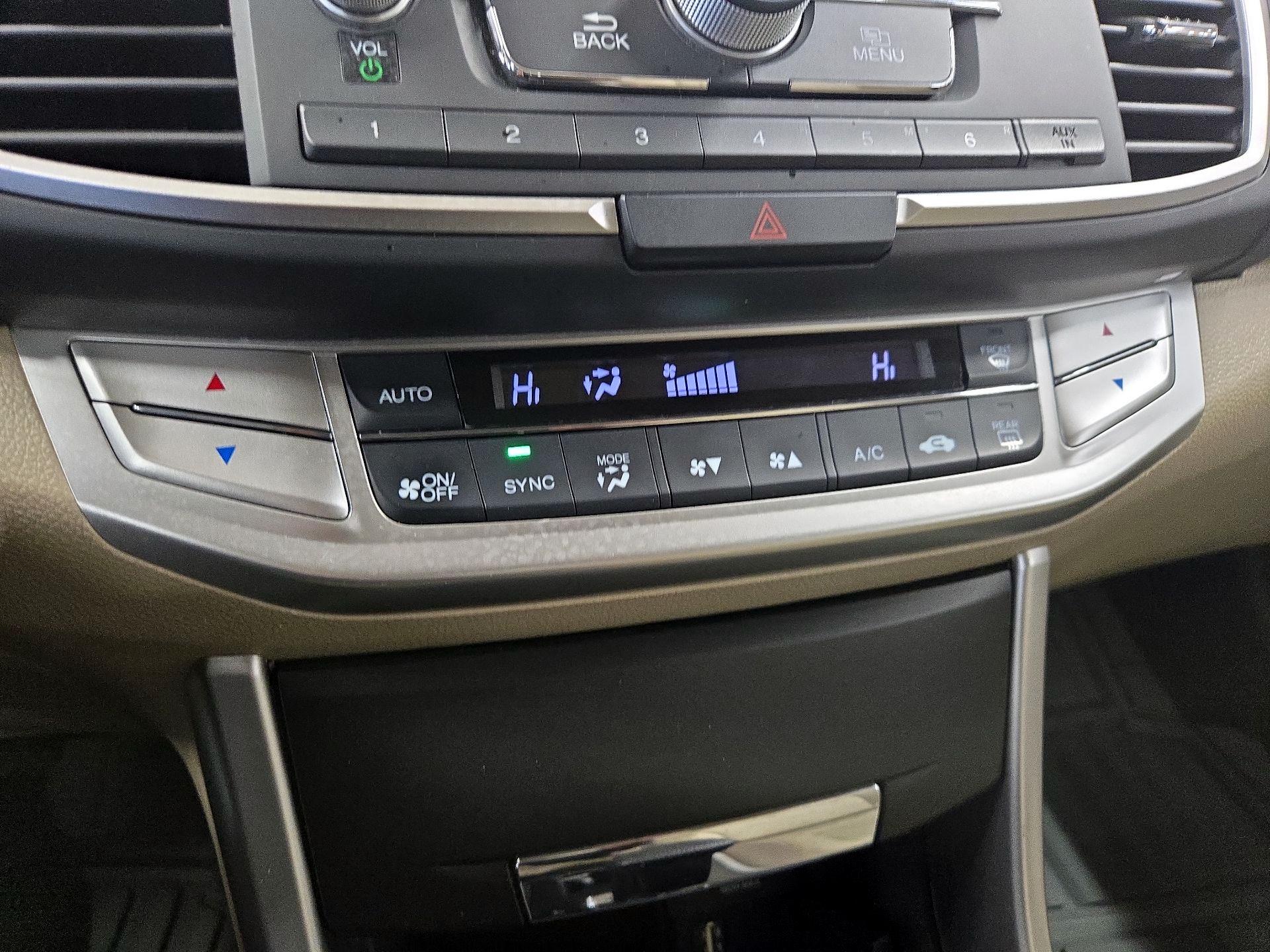 Thumbnail: 2015 Honda Accord - 15