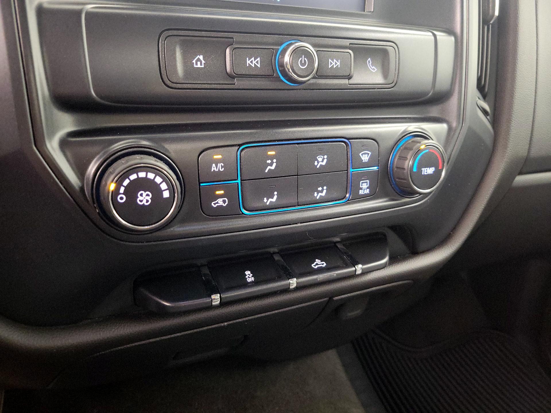 Thumbnail: 2018 Chevrolet Silverado 1500 - 16