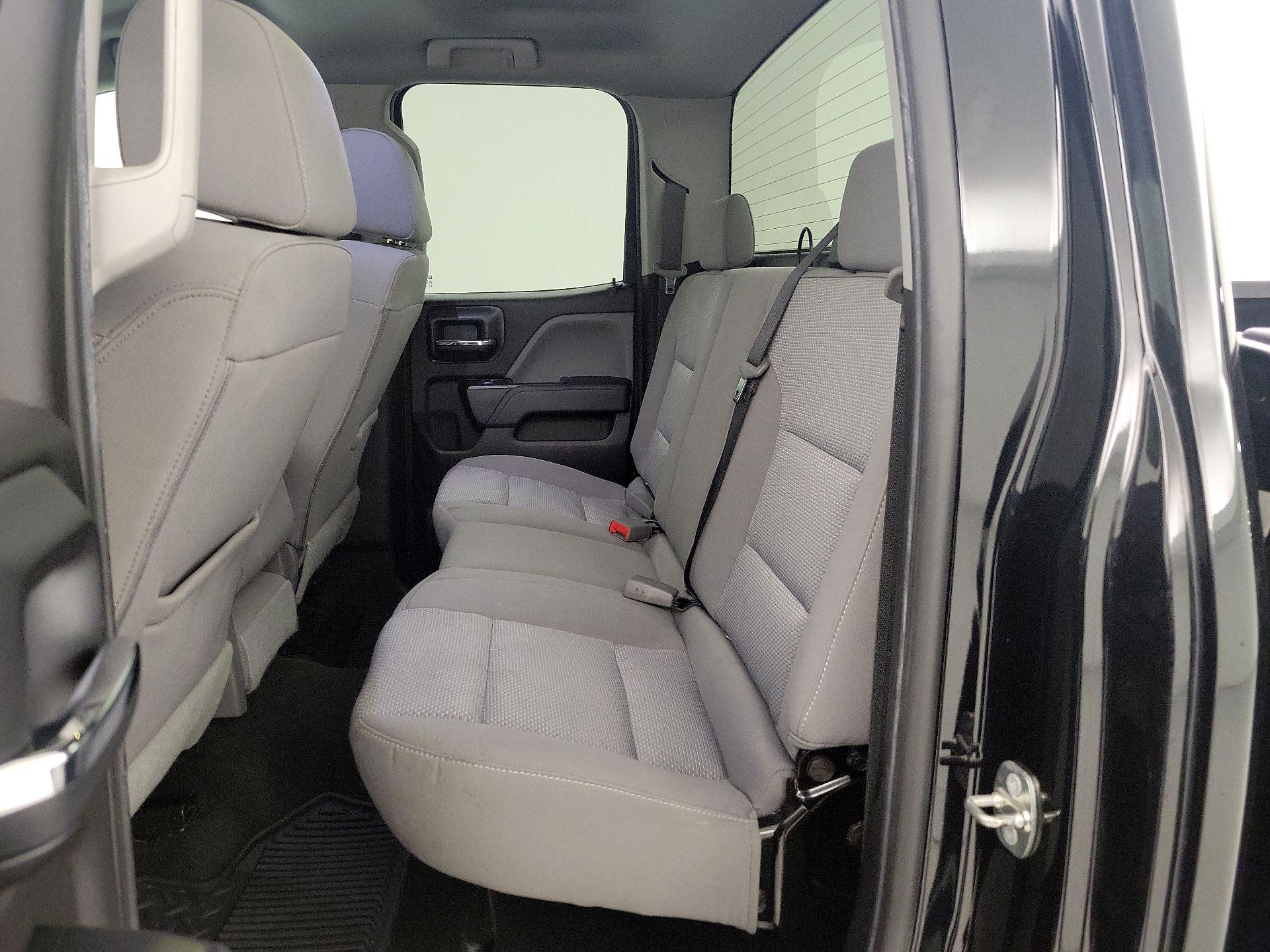 Thumbnail: 2018 Chevrolet Silverado 1500 - 18